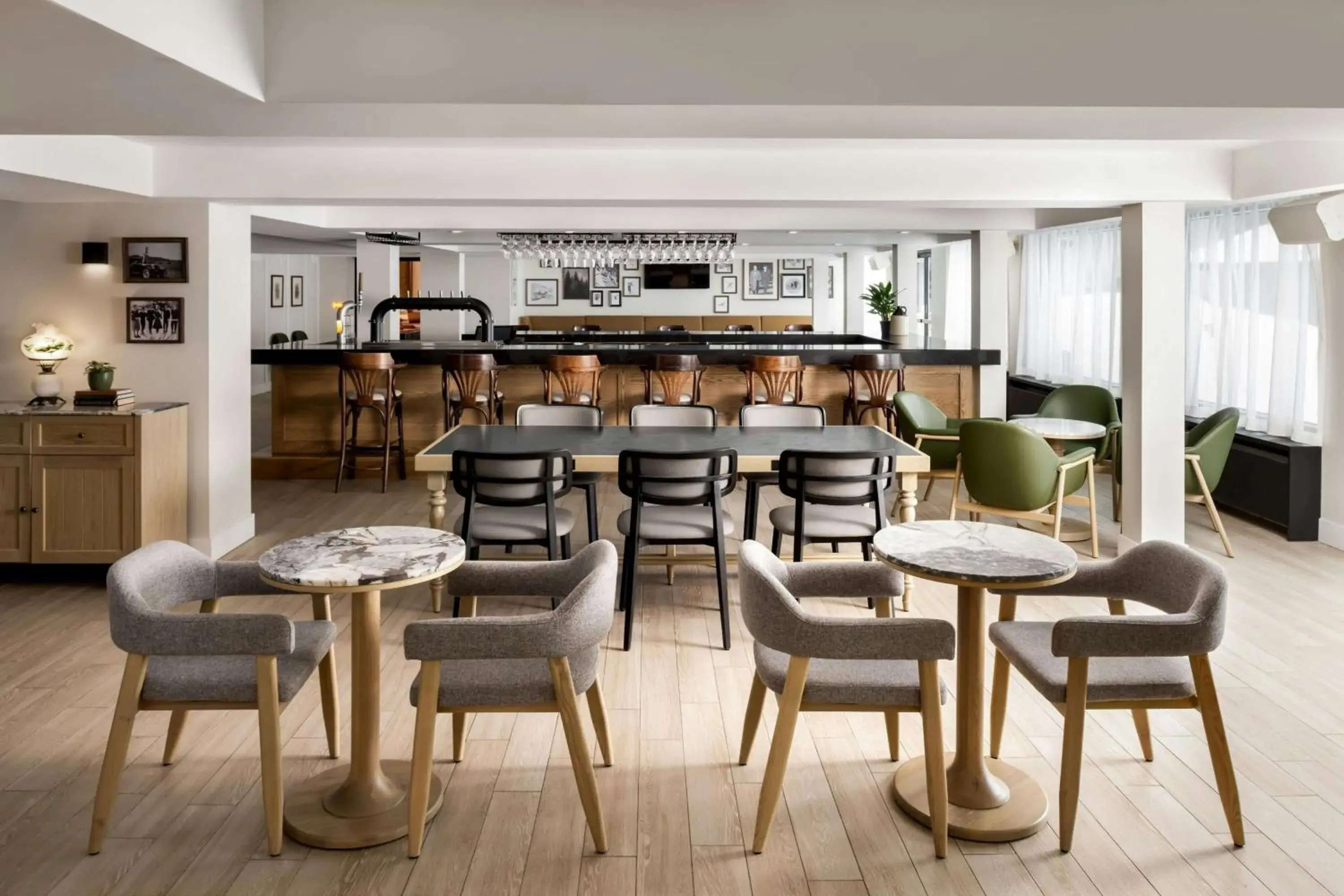 Restaurant/places to eat in Mont Gabriel, Sainte-Adèle, a Tribute Portfolio Resort Restaurant/places to eat in Mont Gabriel, Sainte-Adèle, a Tribute Portfolio Resort