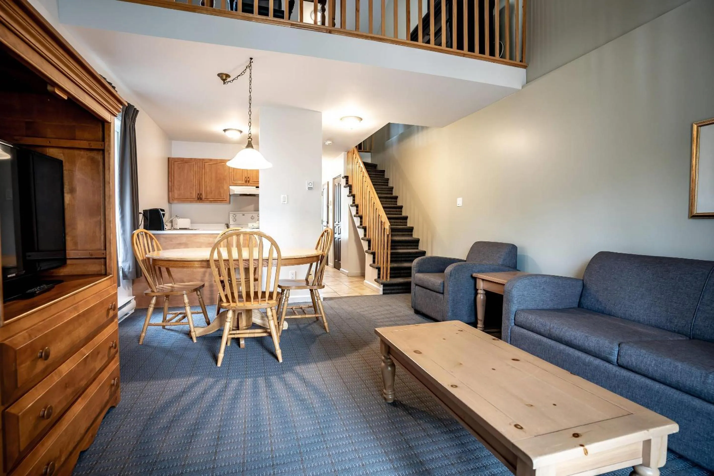 Bedroom in Hotel Cheribourg, an Ascend Collection Hotel