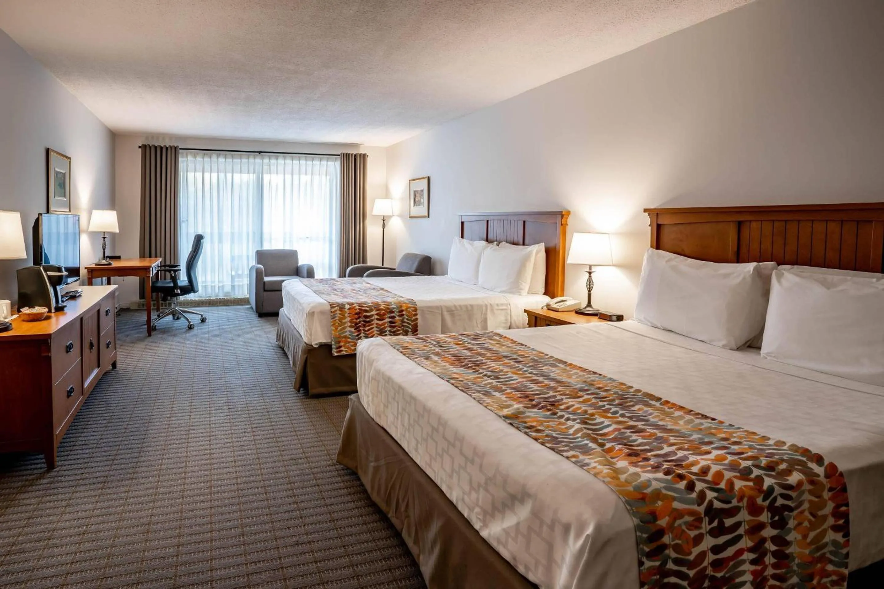 Bedroom, Bed in Hotel Cheribourg, an Ascend Collection Hotel