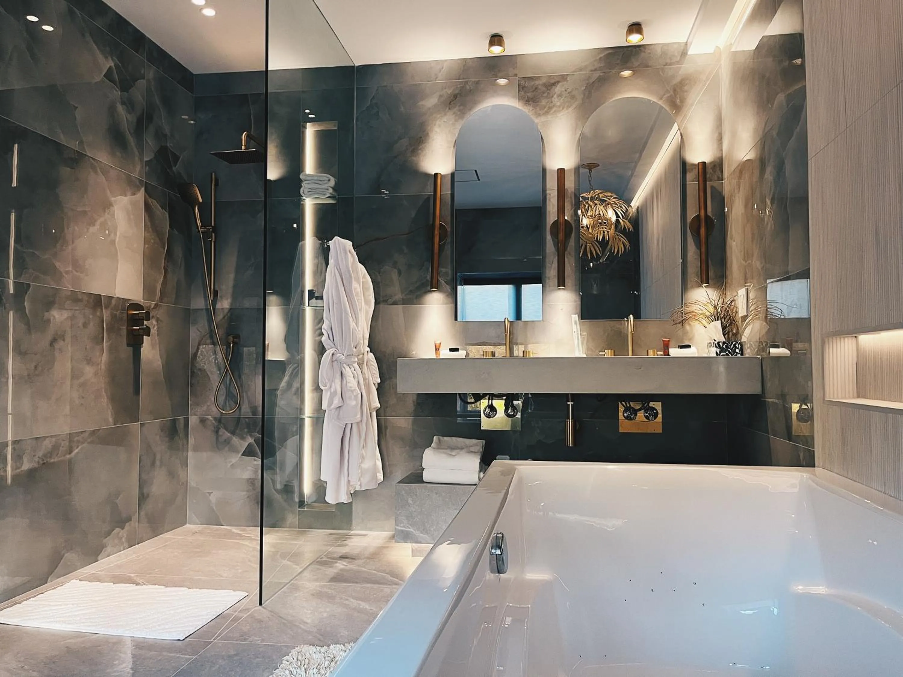 Bathroom in Hotel Kutuma