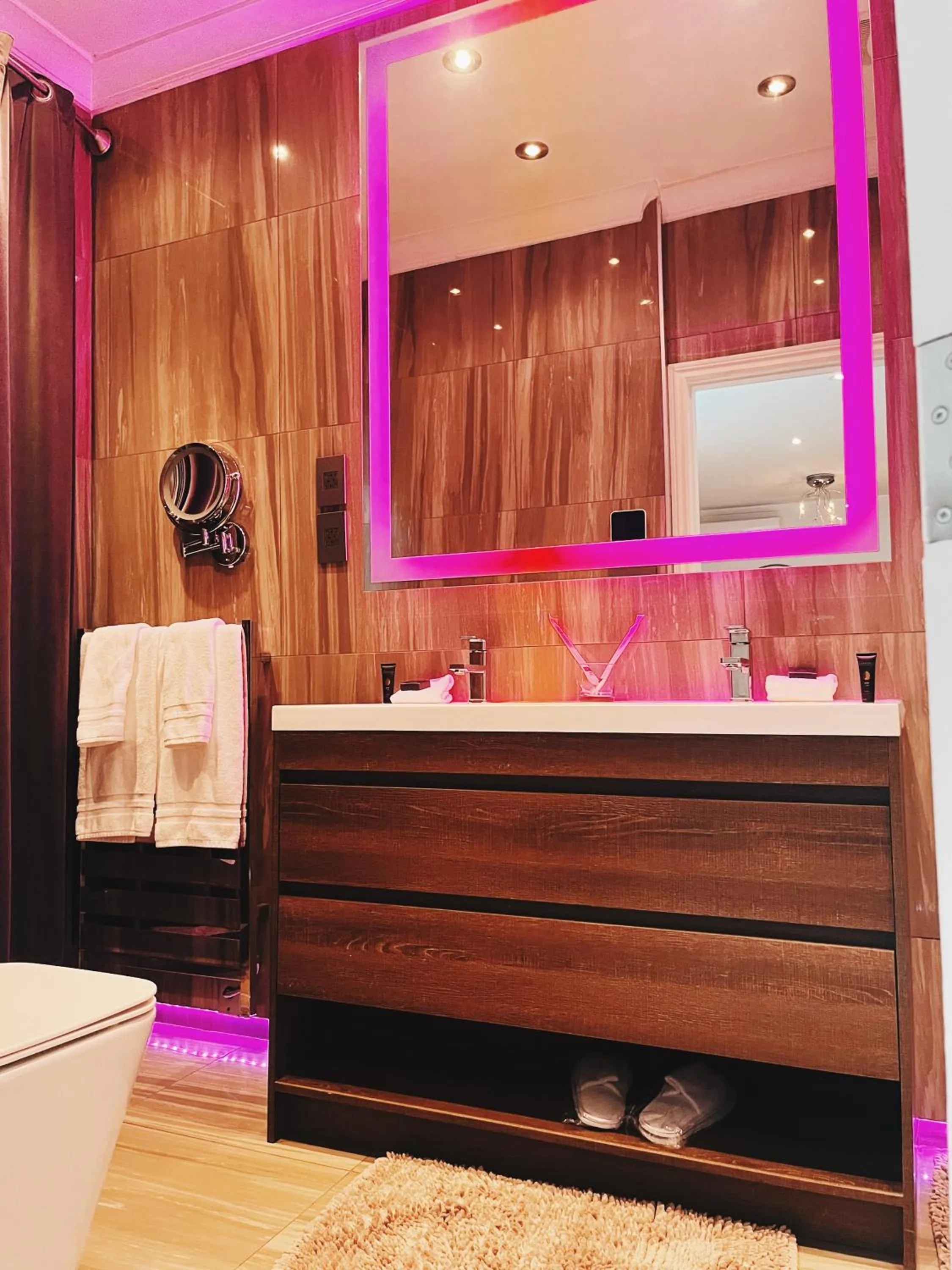 Bathroom in Hotel Kutuma