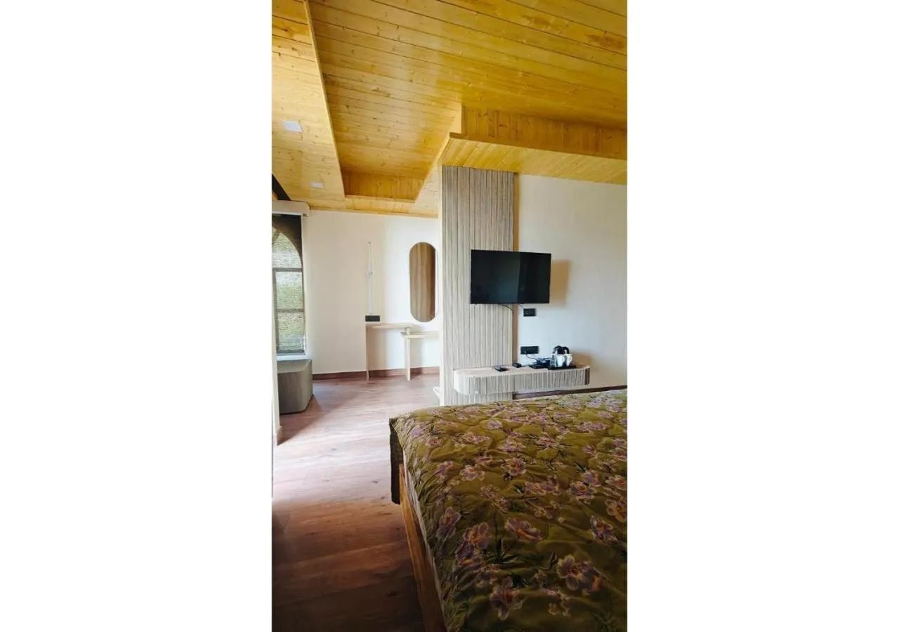 Bed in Hotel Alpine Musk