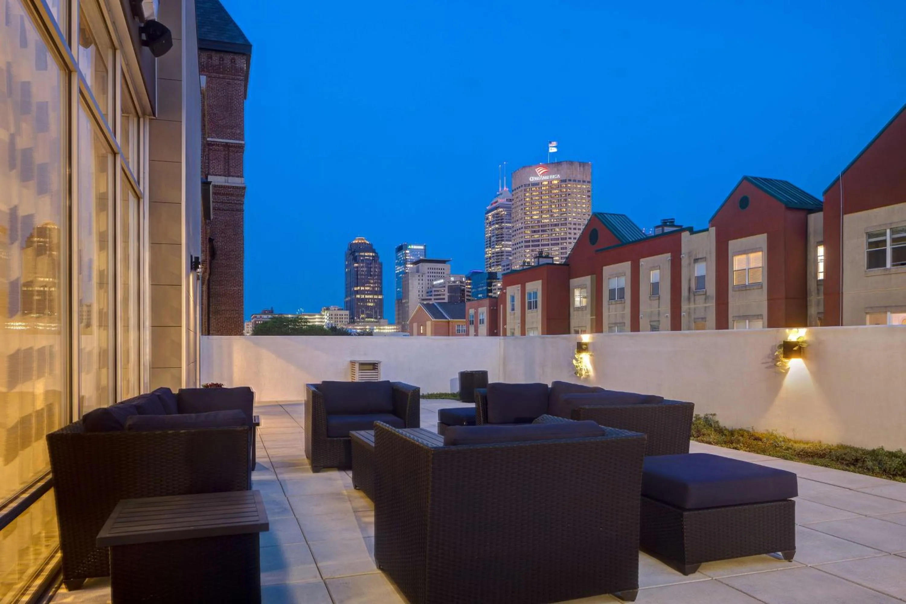 Patio in Hampton Inn Indianapolis Downtown IUPUI