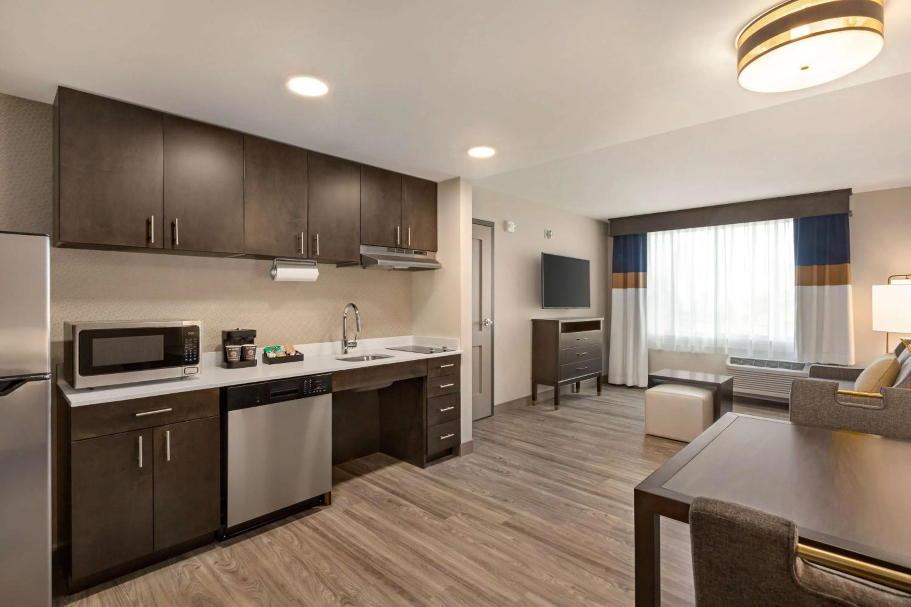 Living room in Homewood Suites by Hilton Indianapolis Downtown IUPUI