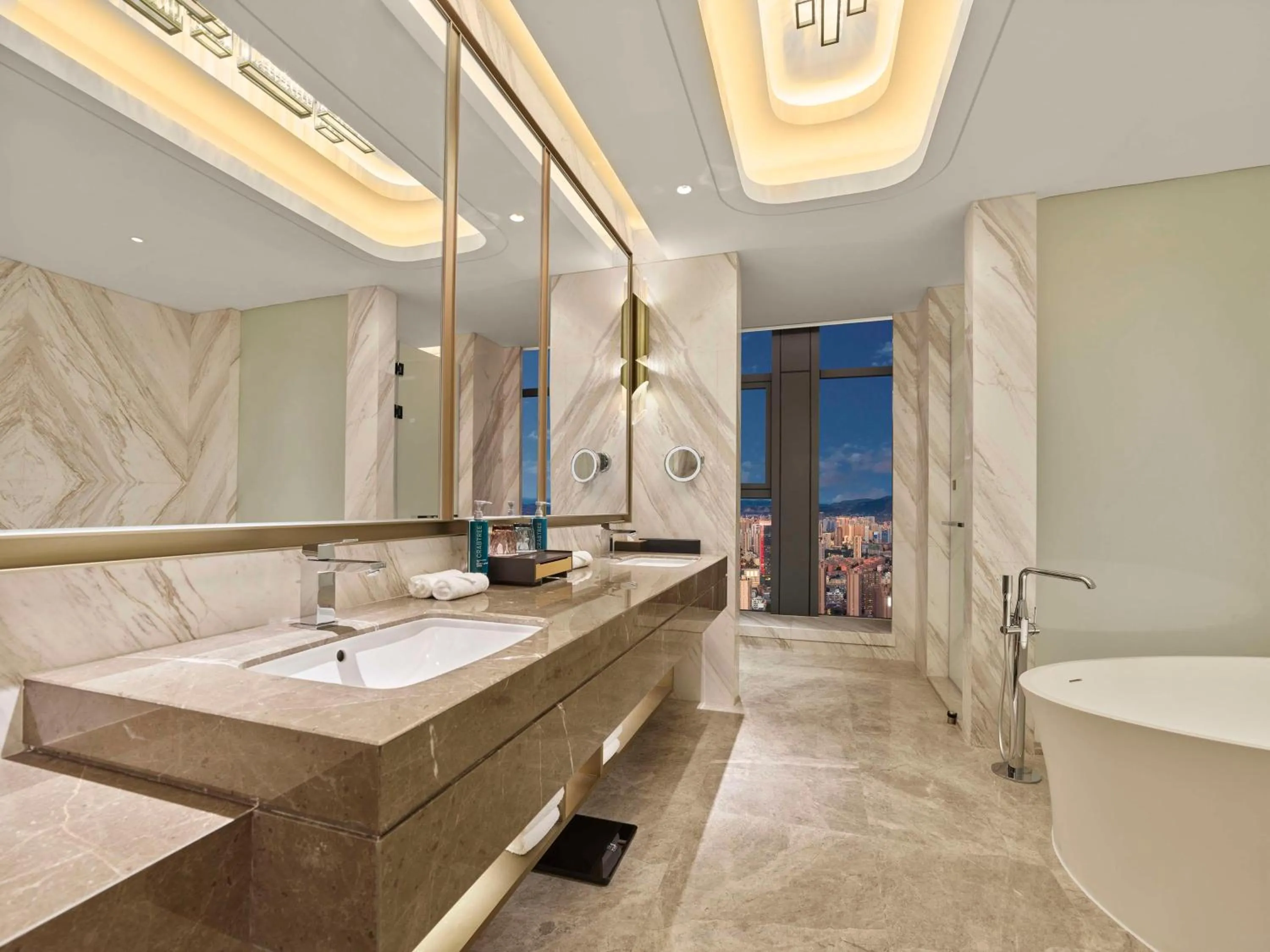 Bathroom in Hilton Lanzhou City Center