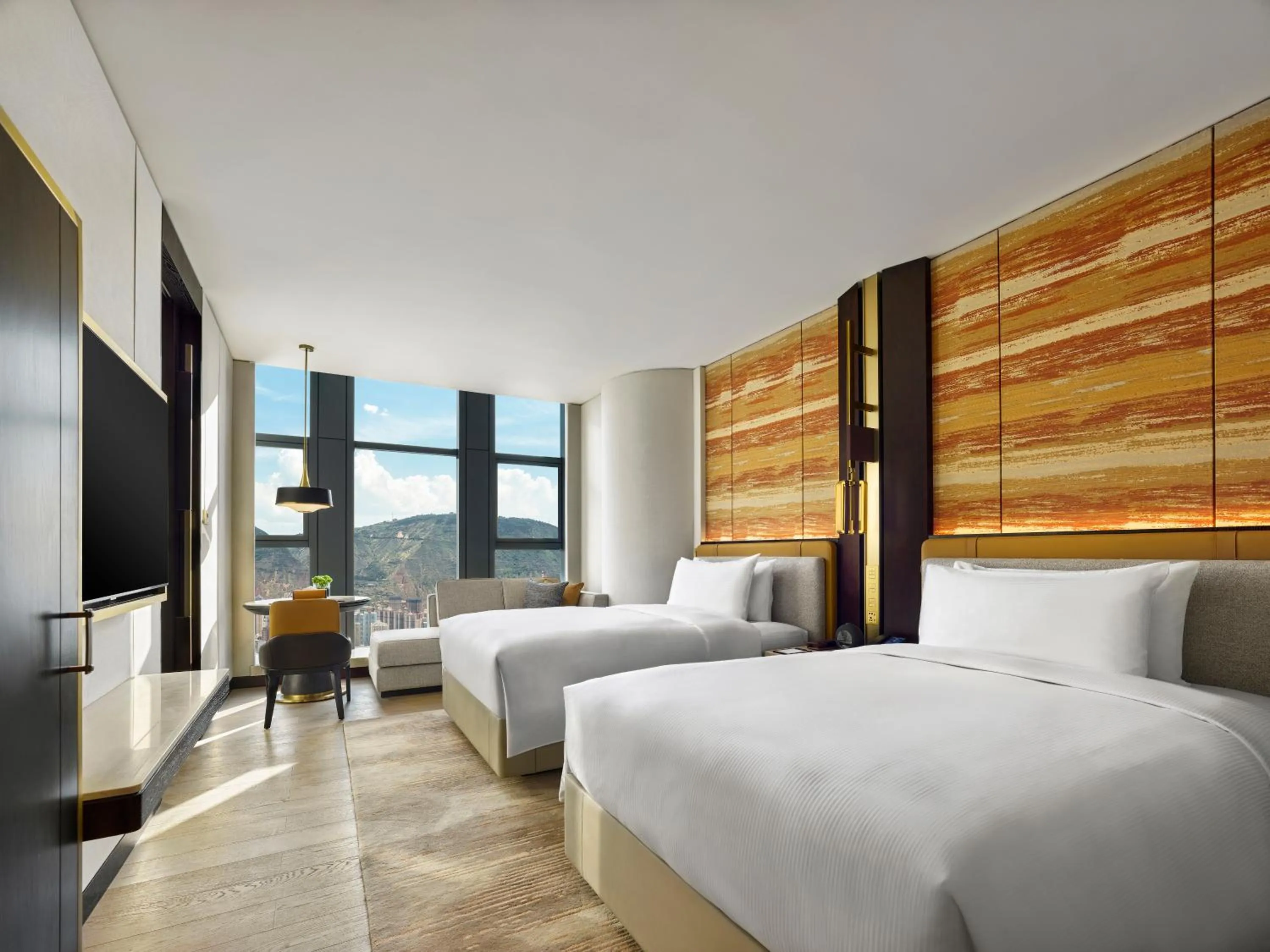 Bed in Hilton Lanzhou City Center