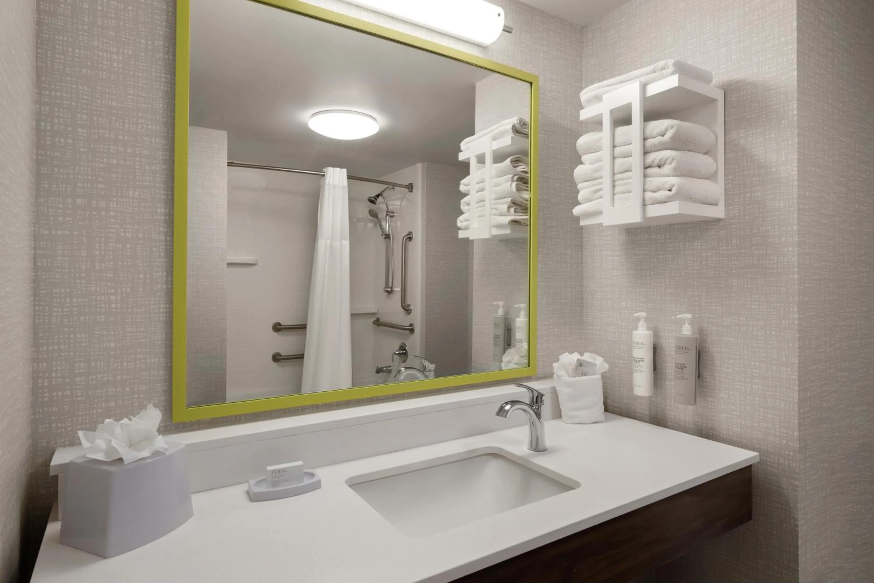 Bathroom in Hampton Inn Carefree, Az