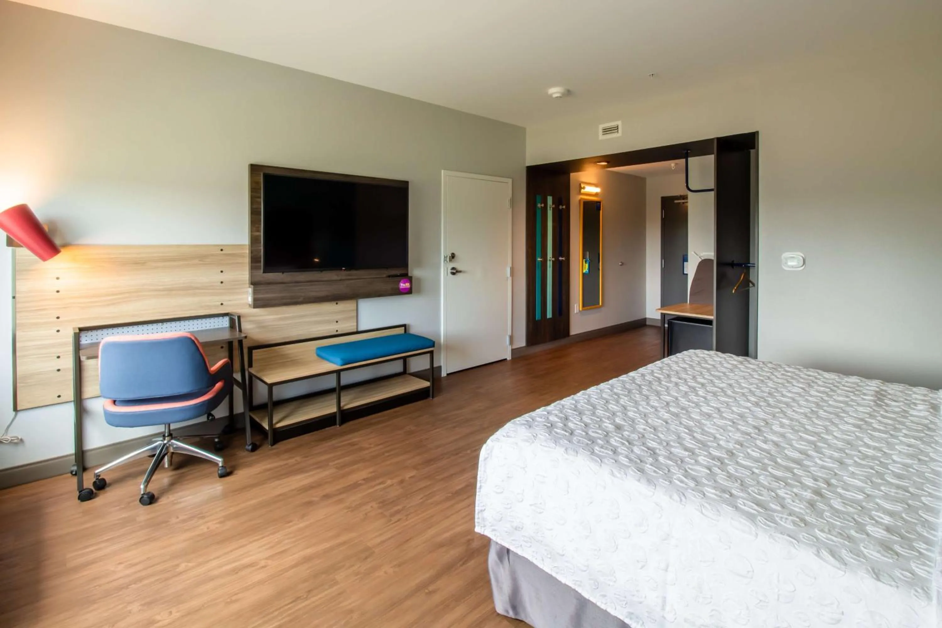 Bedroom, Bed in Tru By Hilton Niceville, Fl