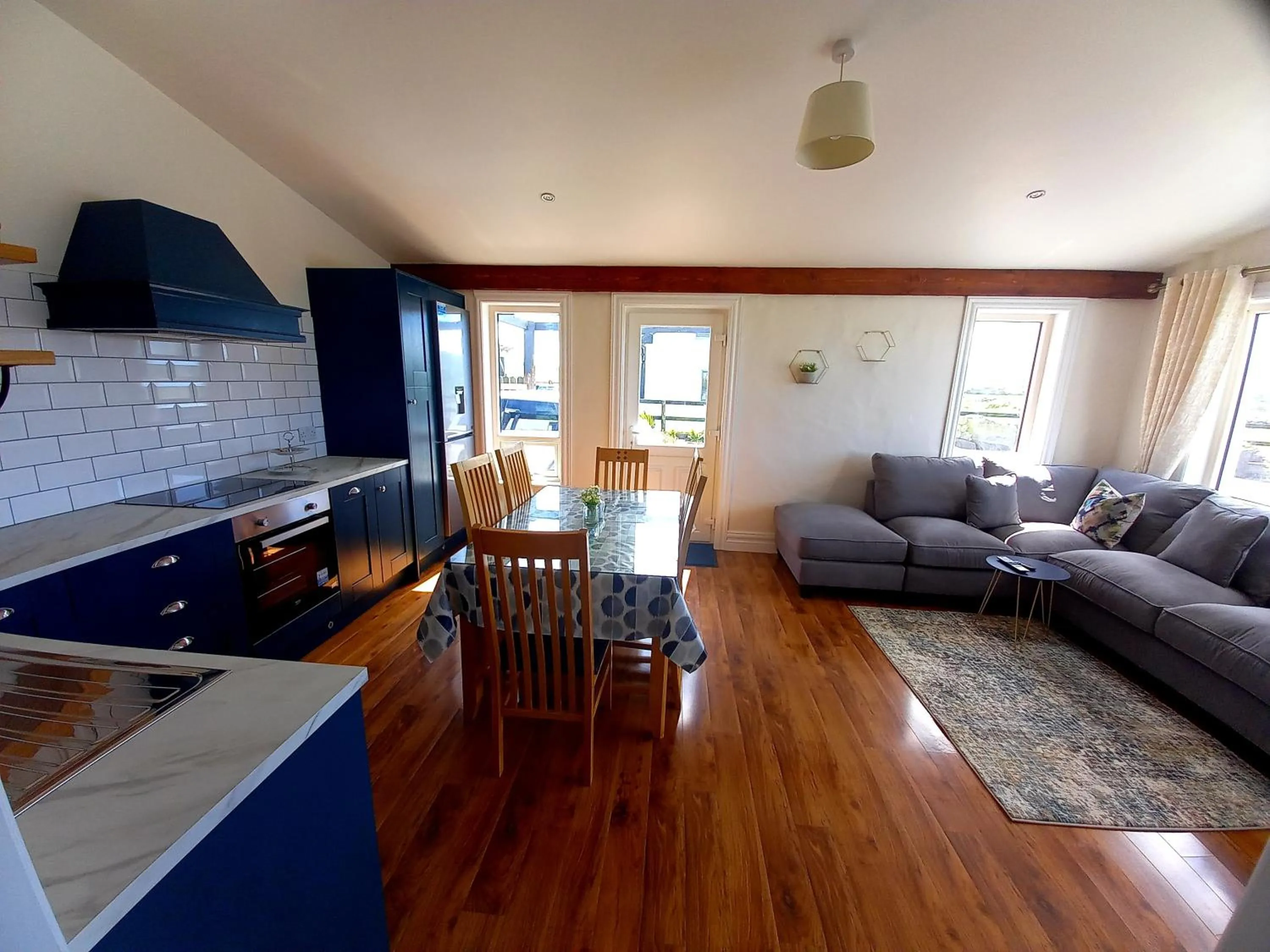 Kitchen or kitchenette in Limestone Lodge Apartment