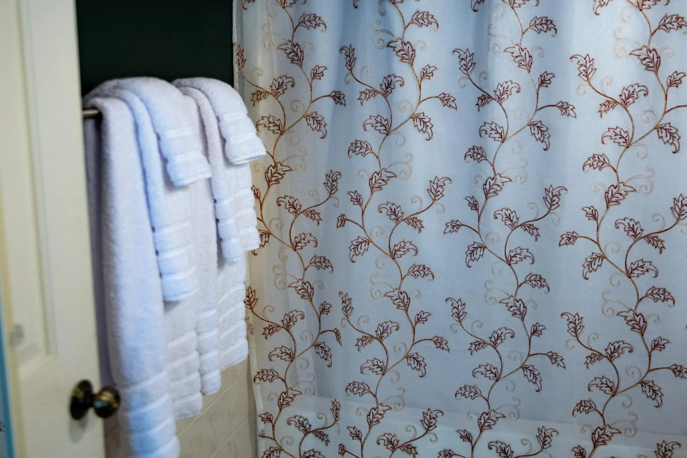 Elk River Hotel & Cafe