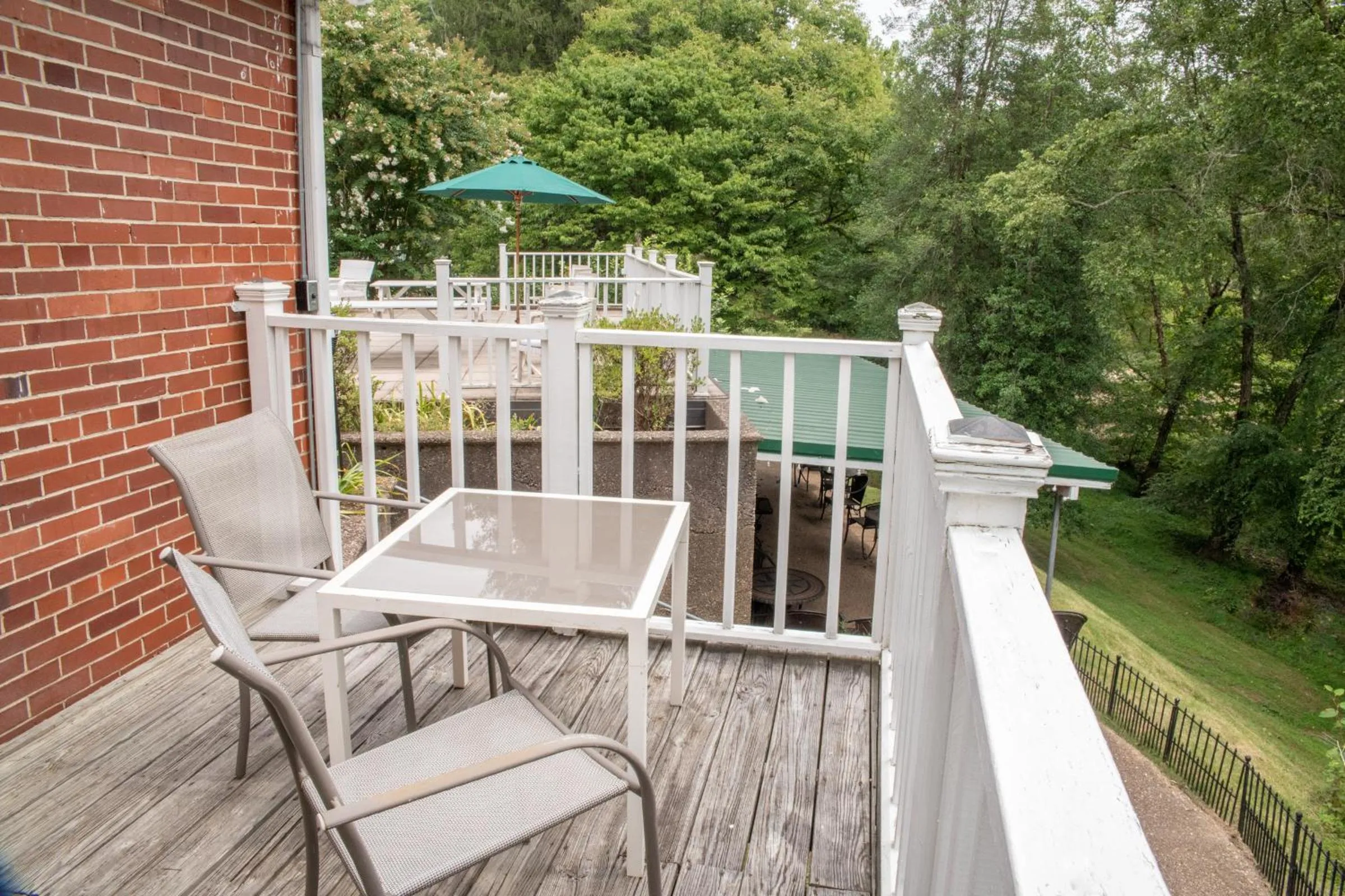 Elk River Hotel & Cafe