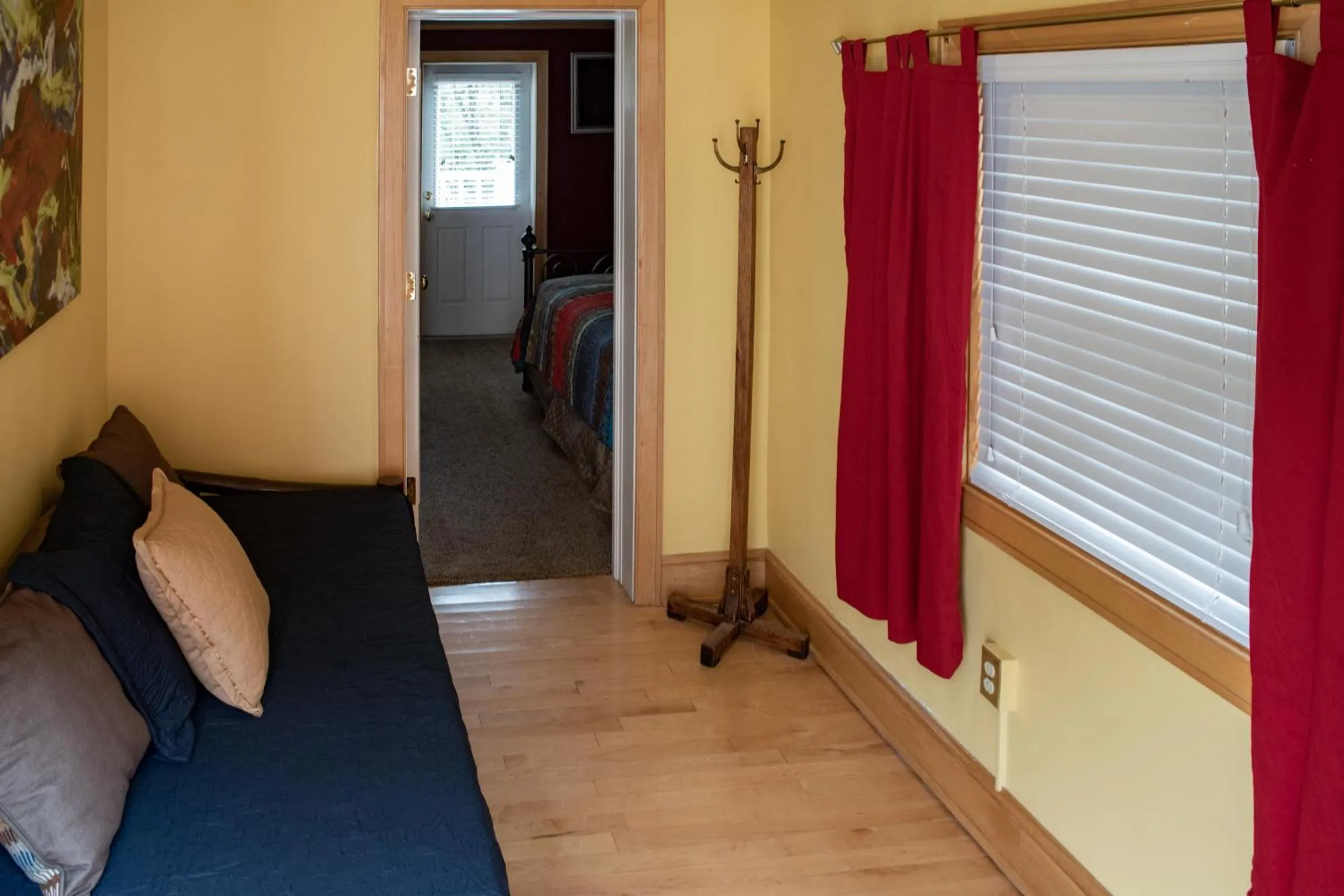 Elk River Hotel & Cafe