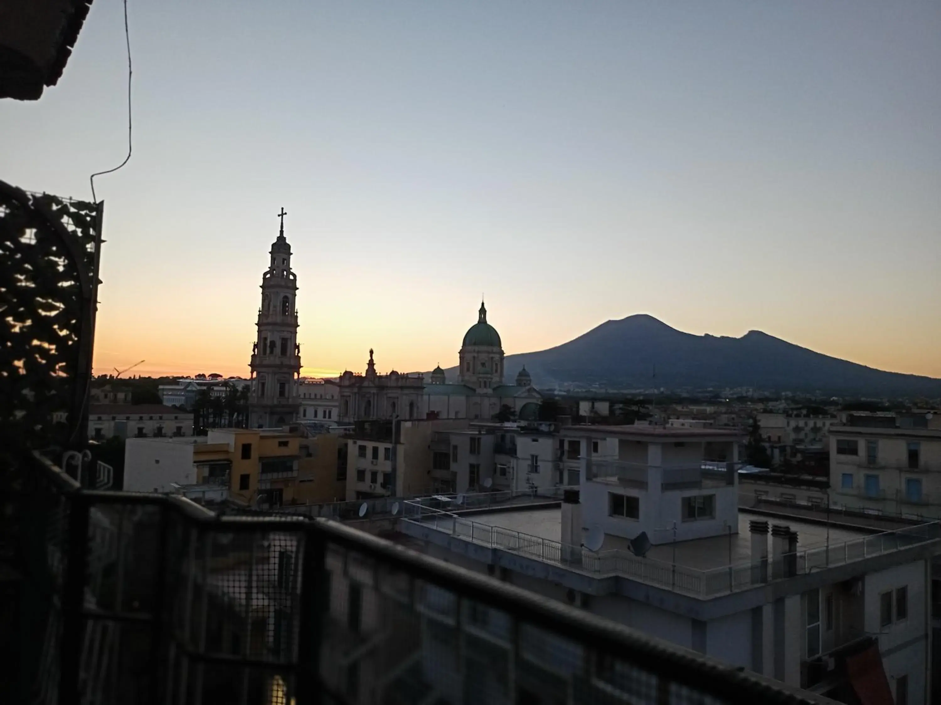 Deluxe Room in AJ Suite and Breakfast Deluxe Room in AJ Suite and Breakfast