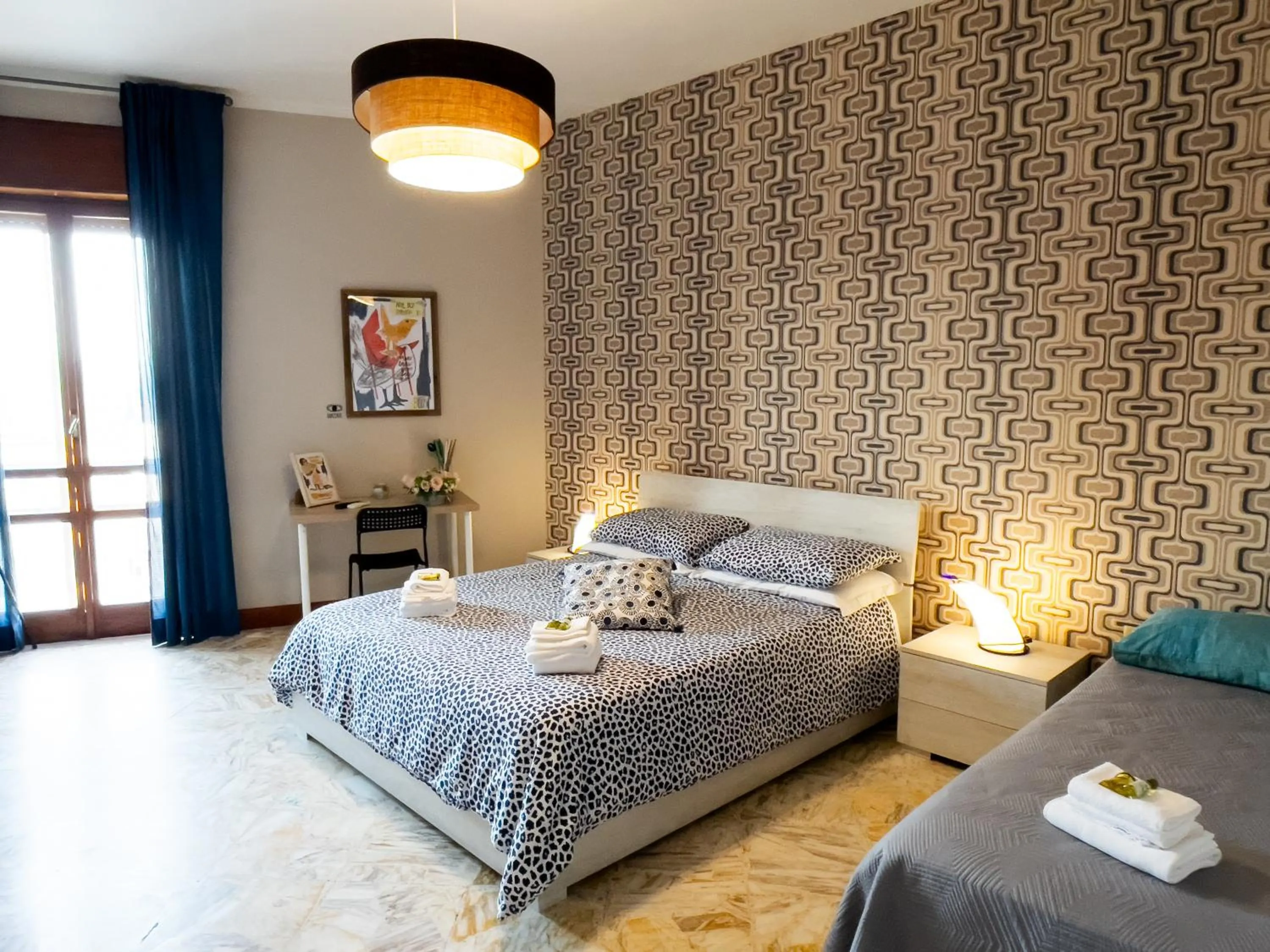 Bed in AJ Suite and Breakfast