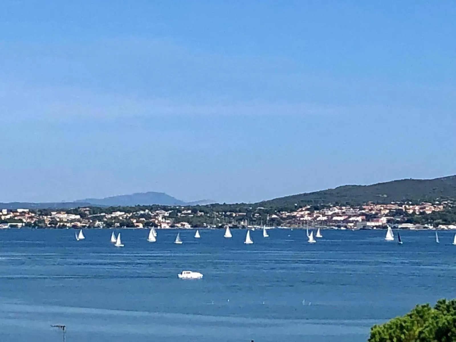 Le Bleu Mer By Avecoeur