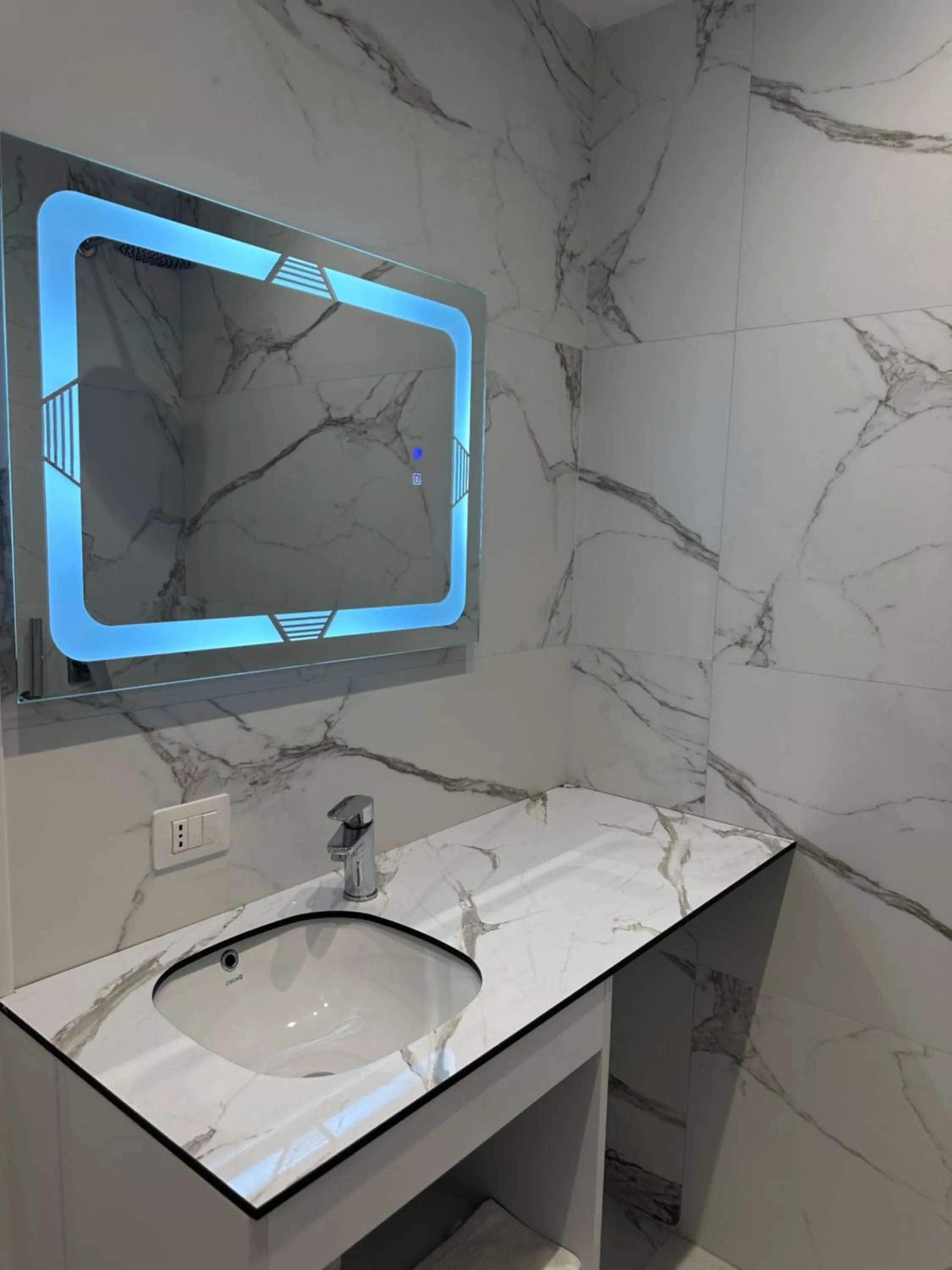 Bathroom in Joanna Suites