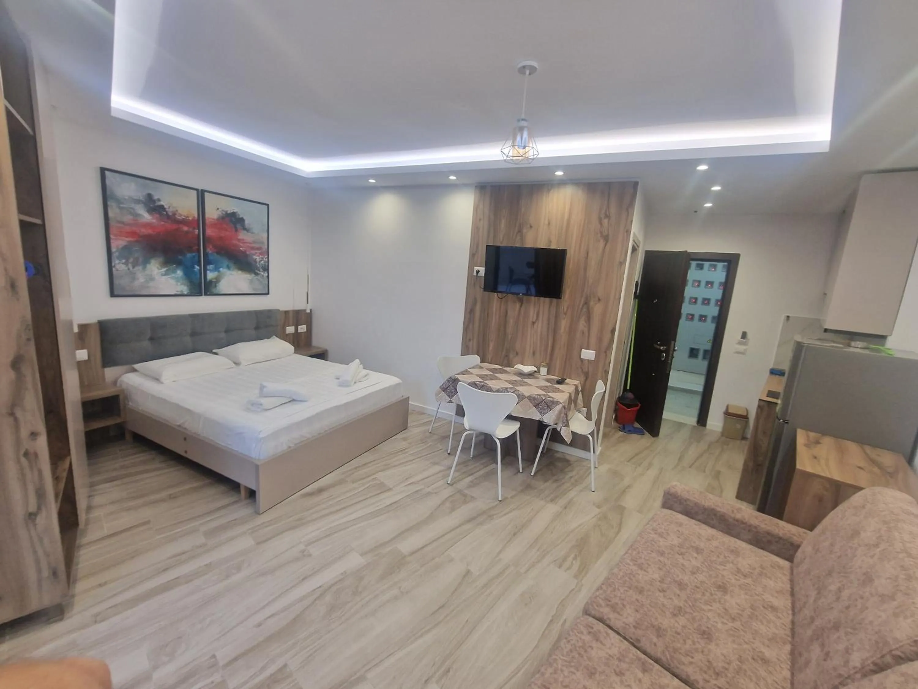 Photo of the whole room, Bed in Joanna Suites