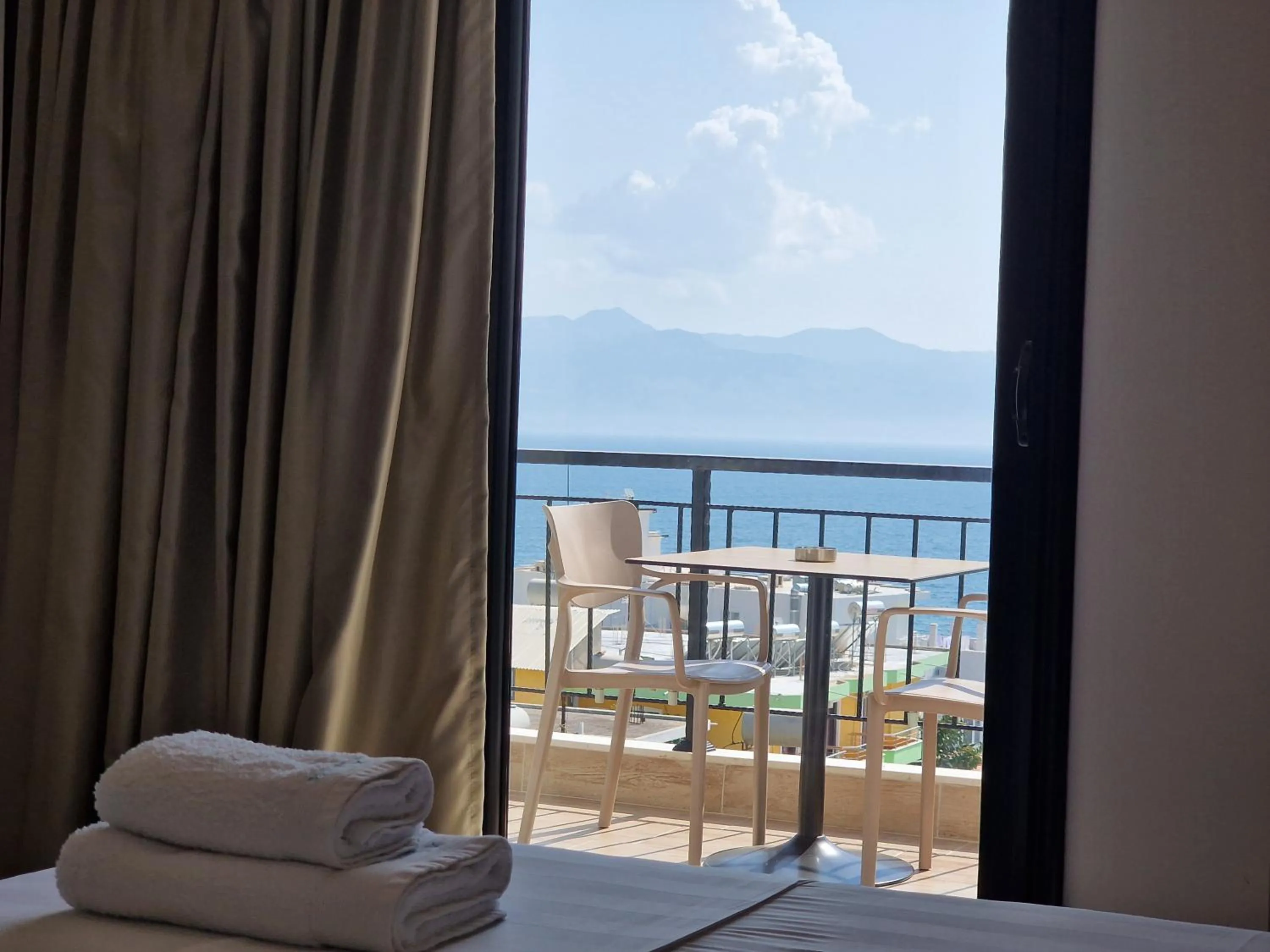 View (from property/room), Bed in Joanna Suites