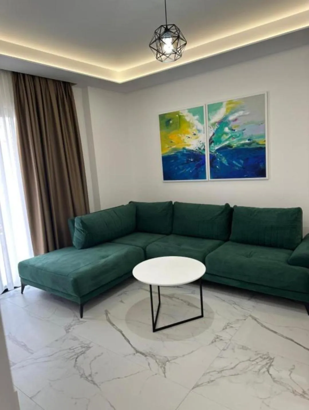 Living room in Joanna Suites