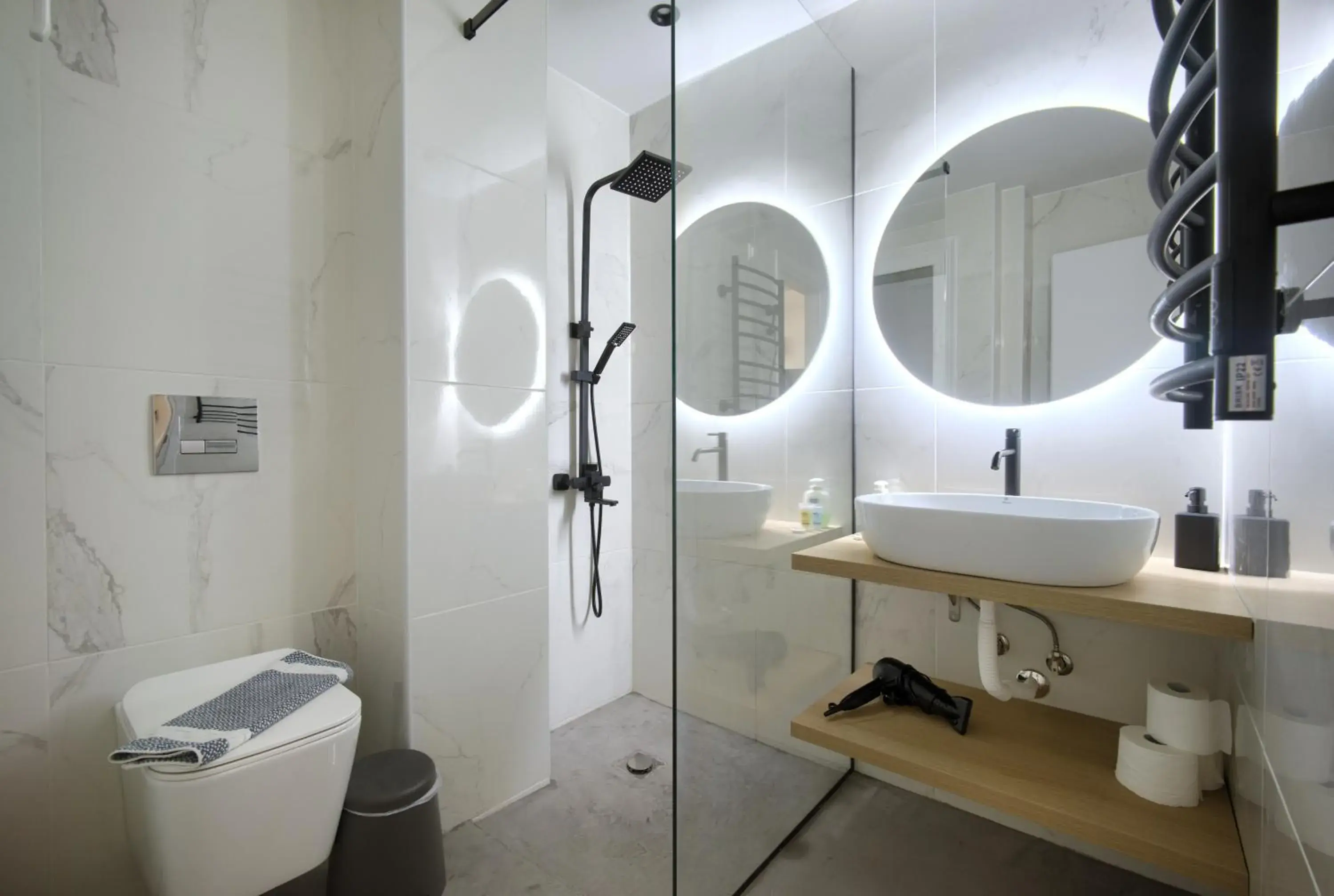 Two-Bedroom Apartment in Majestic Flat with Huge Terrace in the City Center Two-Bedroom Apartment in Majestic Flat with Huge Terrace in the City Center