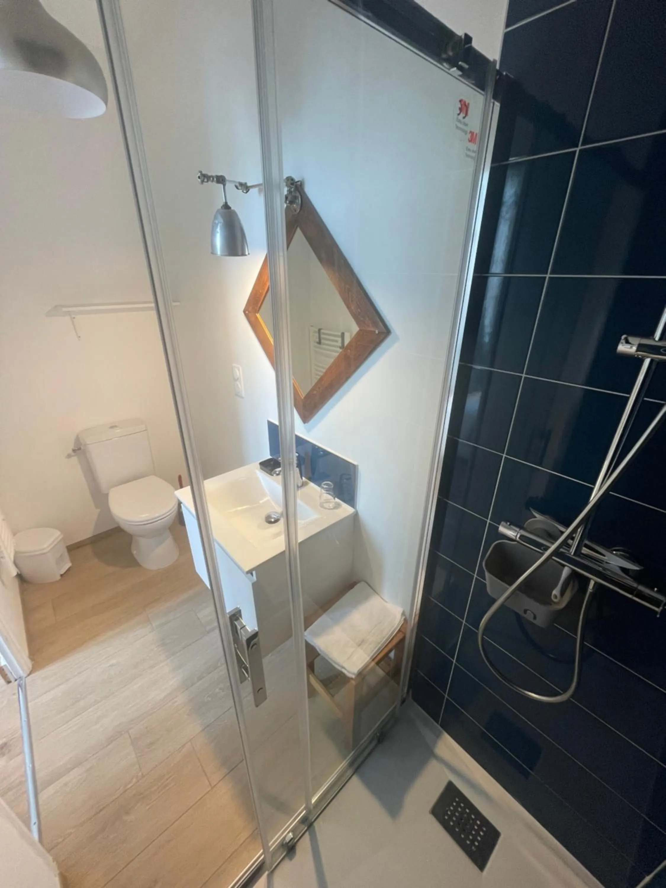 Toilet in La Houache Chambres d'Hôtes