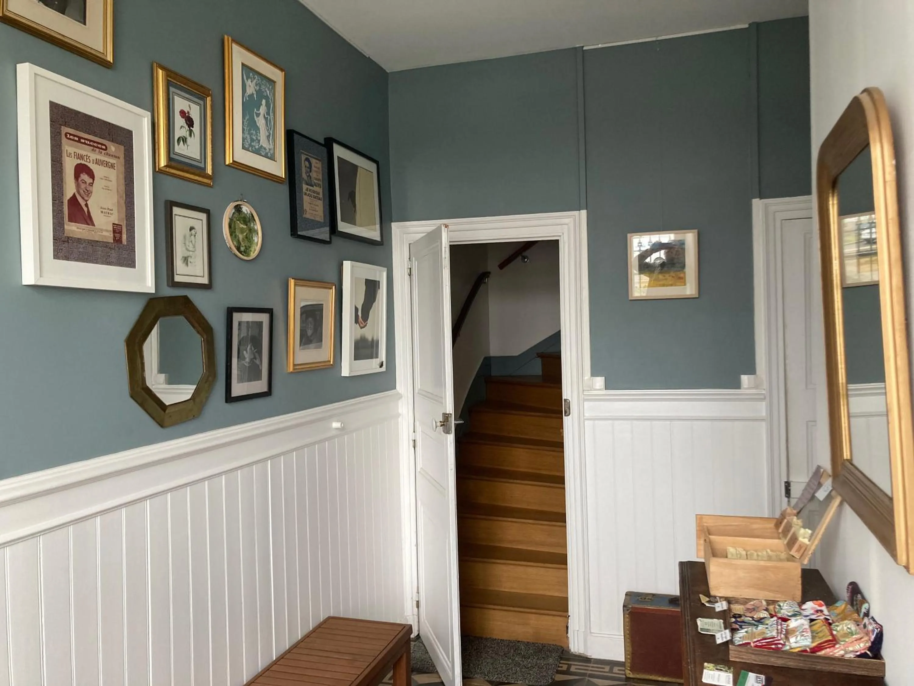 Lobby or reception in La Houache Chambres d'Hôtes