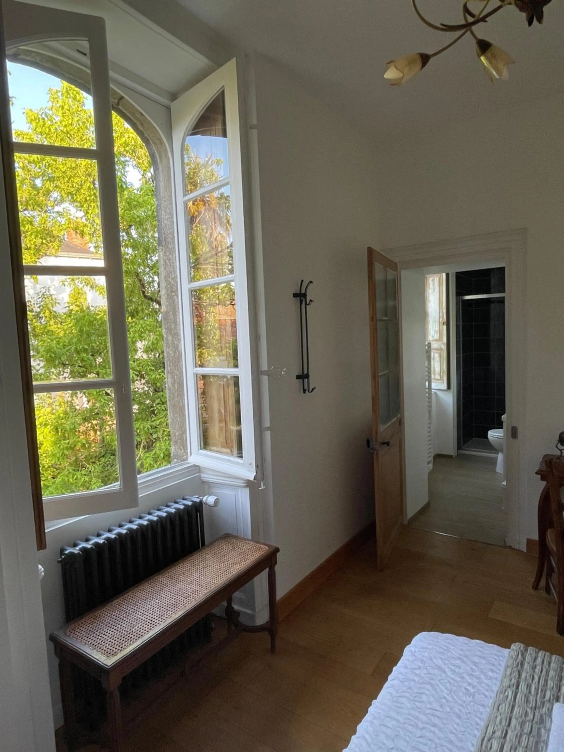 View (from property/room), Bed in La Houache Chambres d'Hôtes