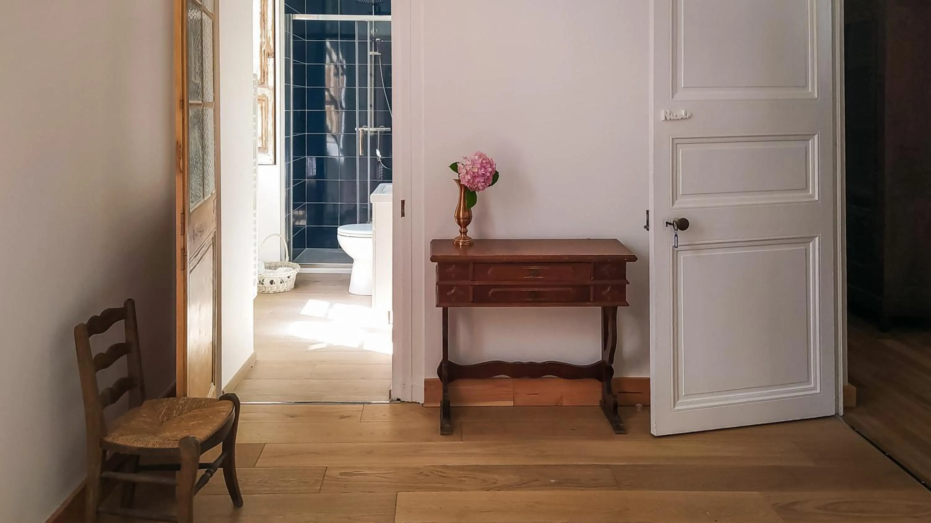 Bedroom in La Houache Chambres d'Hôtes