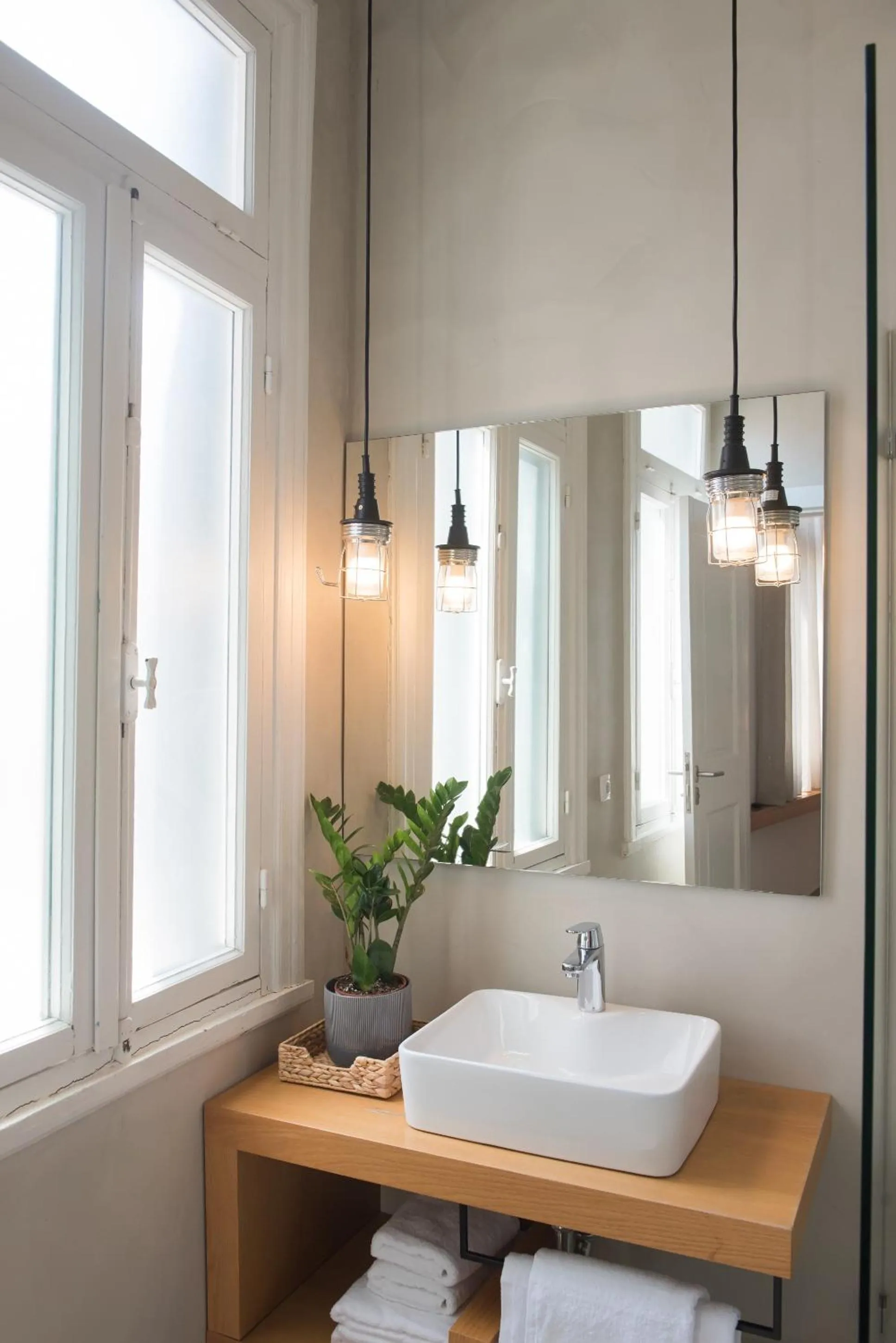 Bathroom in MONK Monastiraki Suites