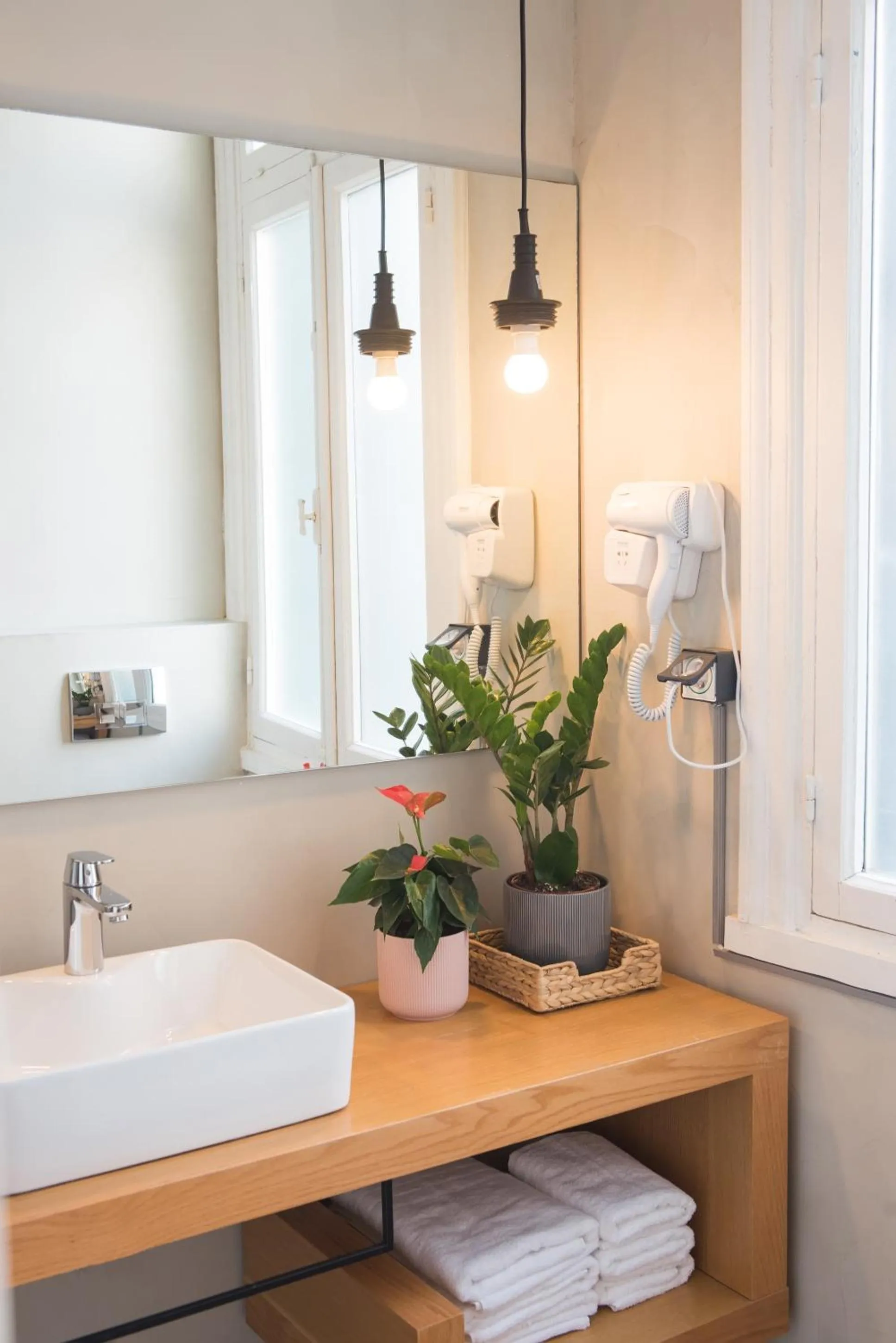 Bathroom in MONK Monastiraki Suites
