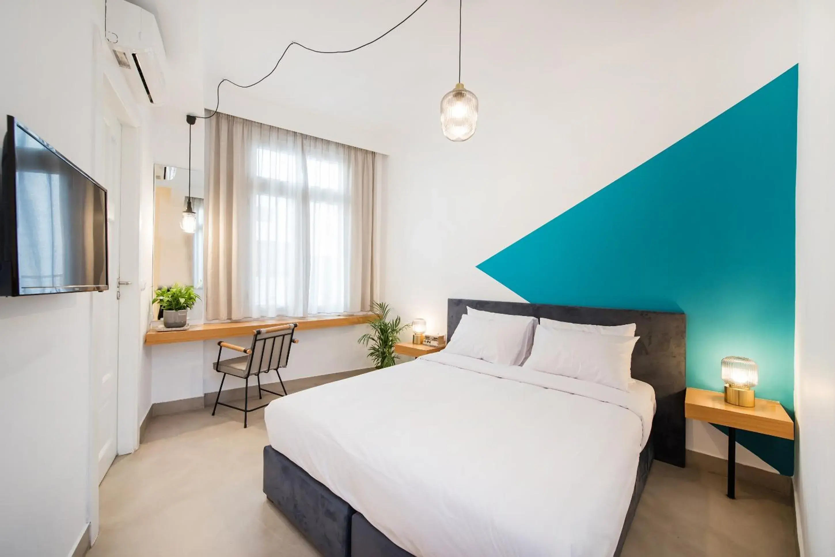 Bed in MONK Monastiraki Suites Bed in MONK Monastiraki Suites