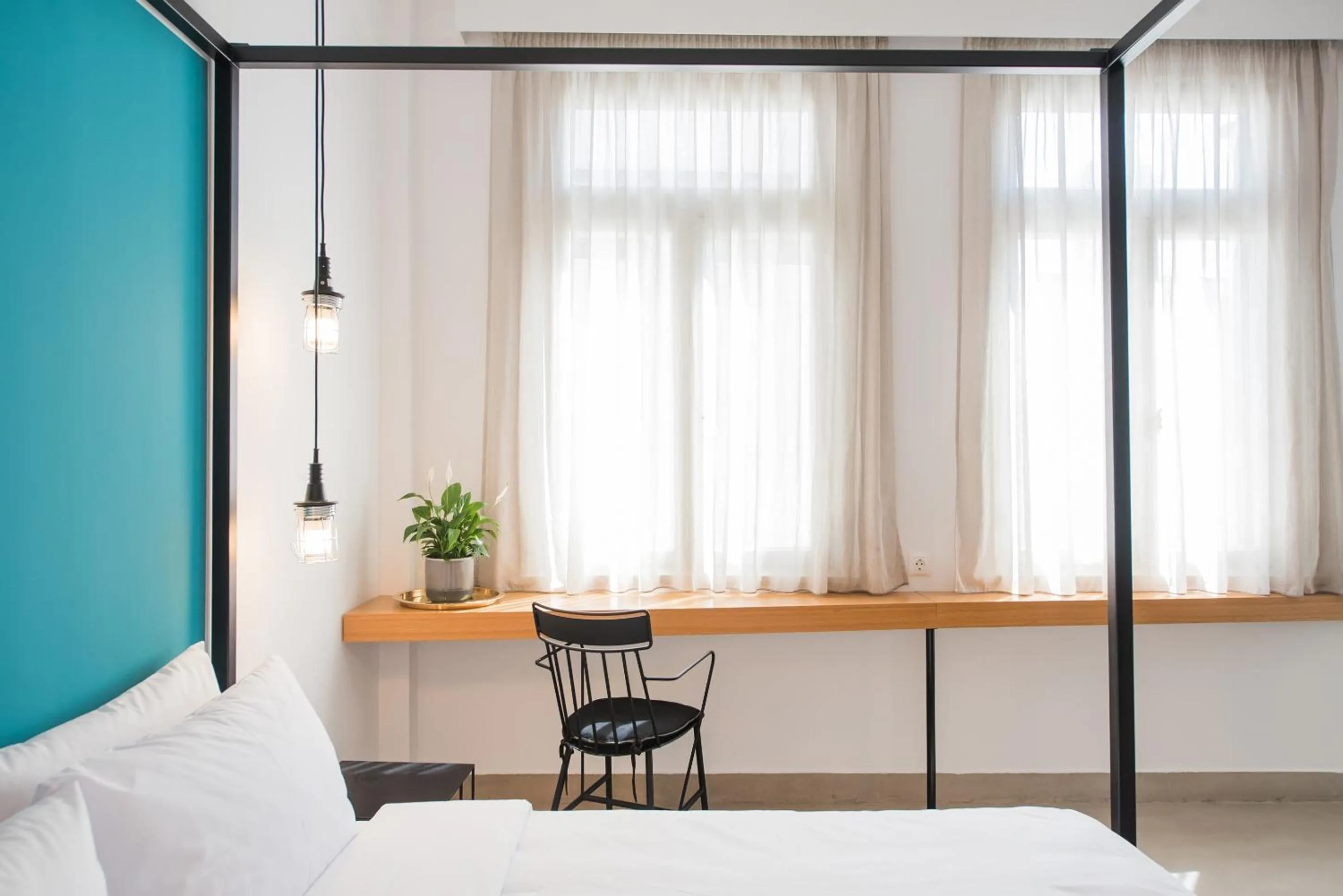 Bed in MONK Monastiraki Suites