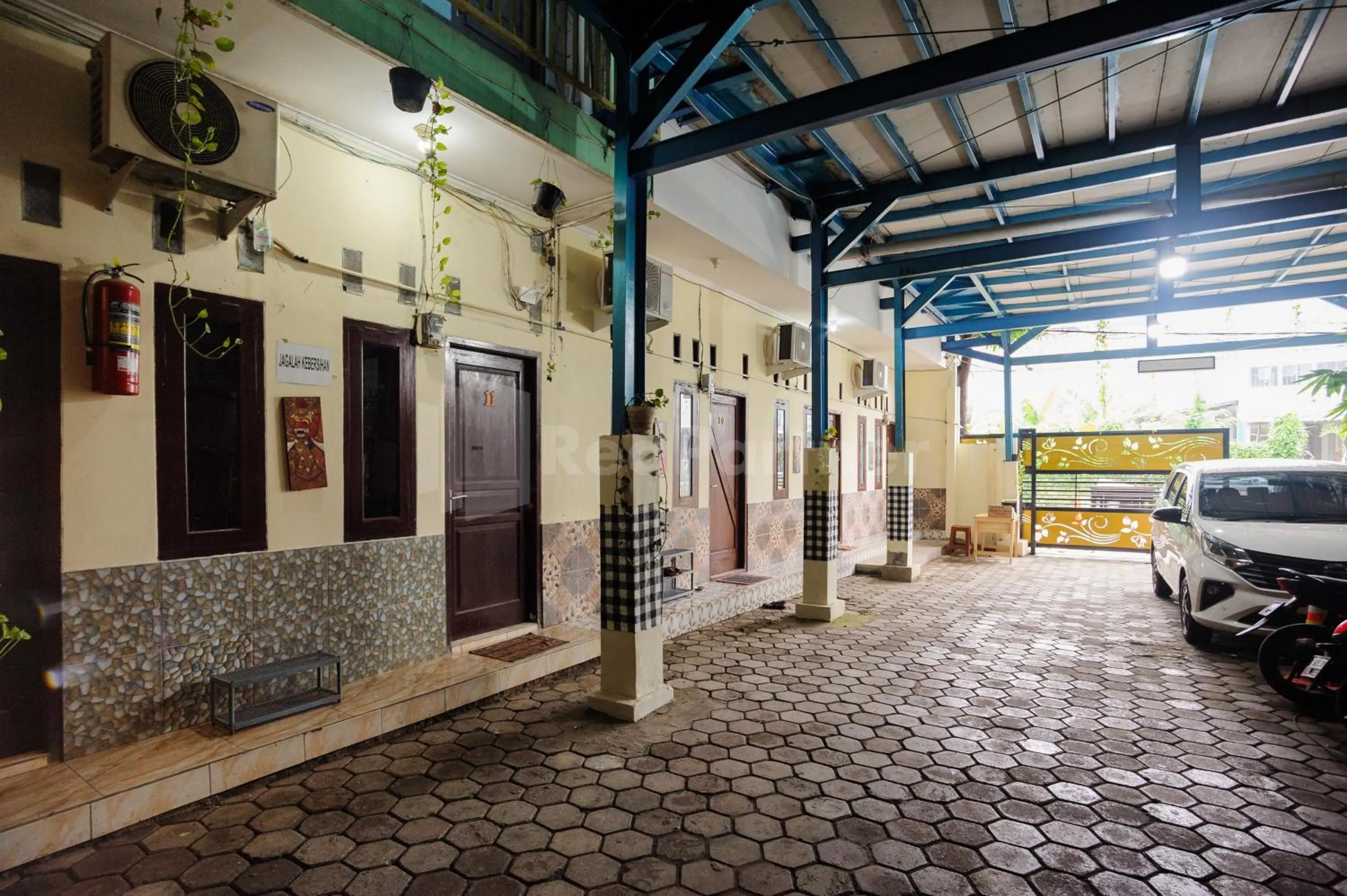 Property building in OYO 90594 Fajar Inn