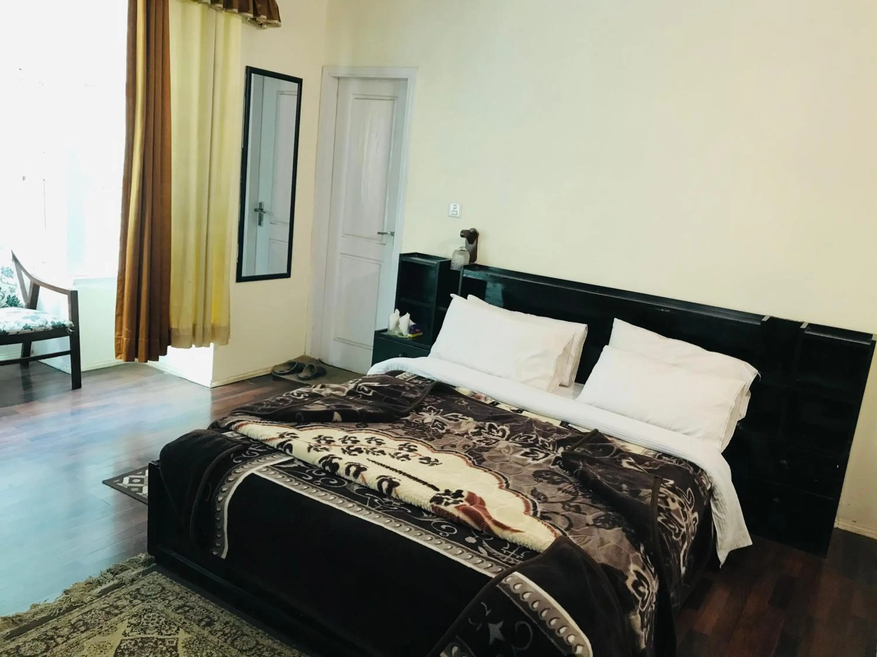 Bedroom in Parhena Cottages Bella Naran