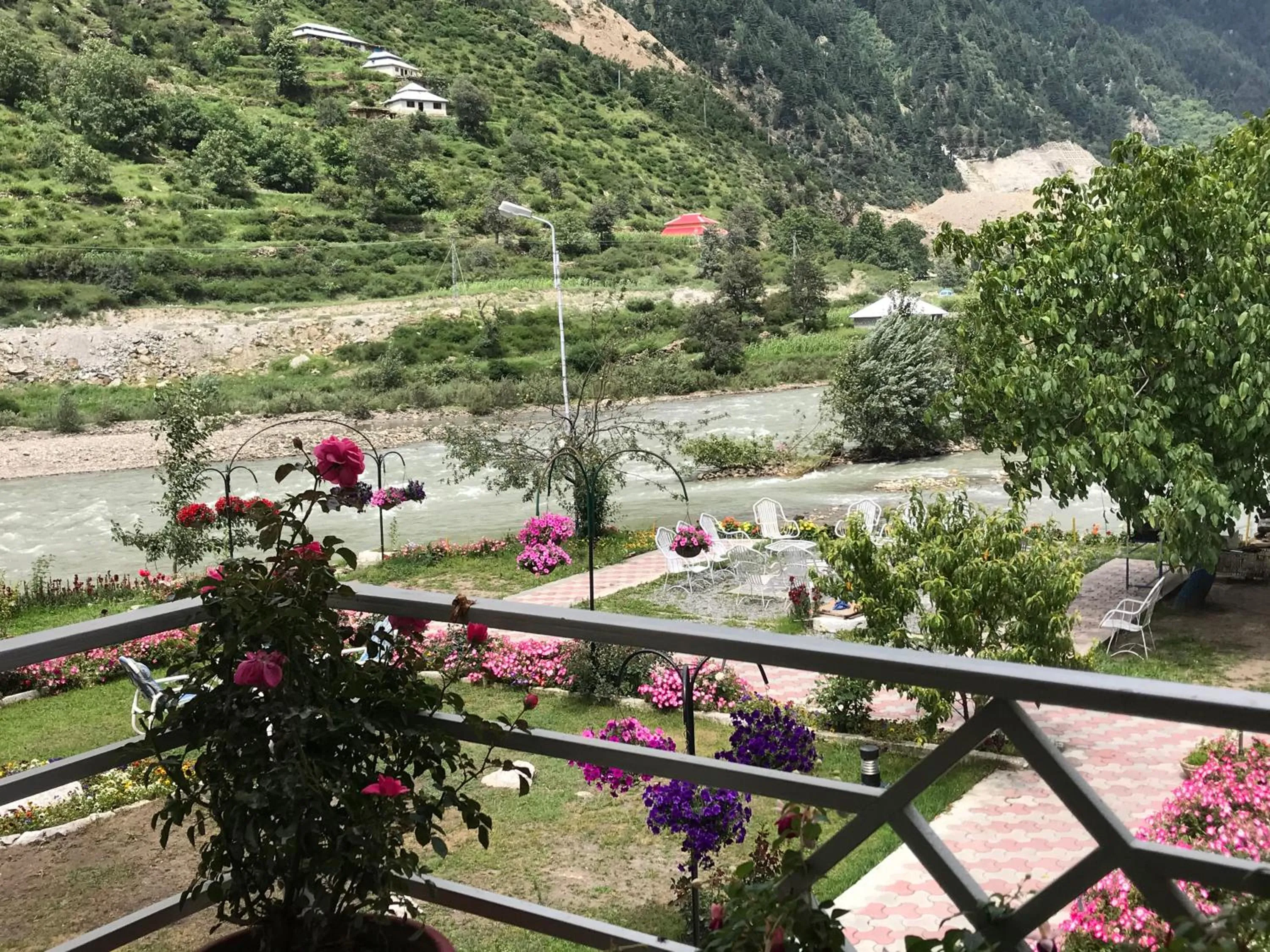 Balcony/Terrace in Parhena Cottages Bella Naran