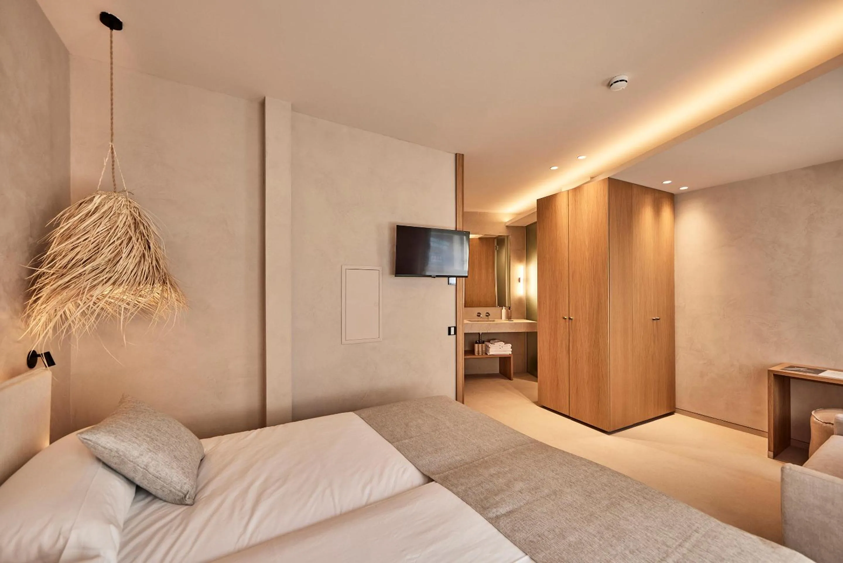 Photo of the whole room, Bed in JOE'S GOMILA BOUTIQUE HOTEL