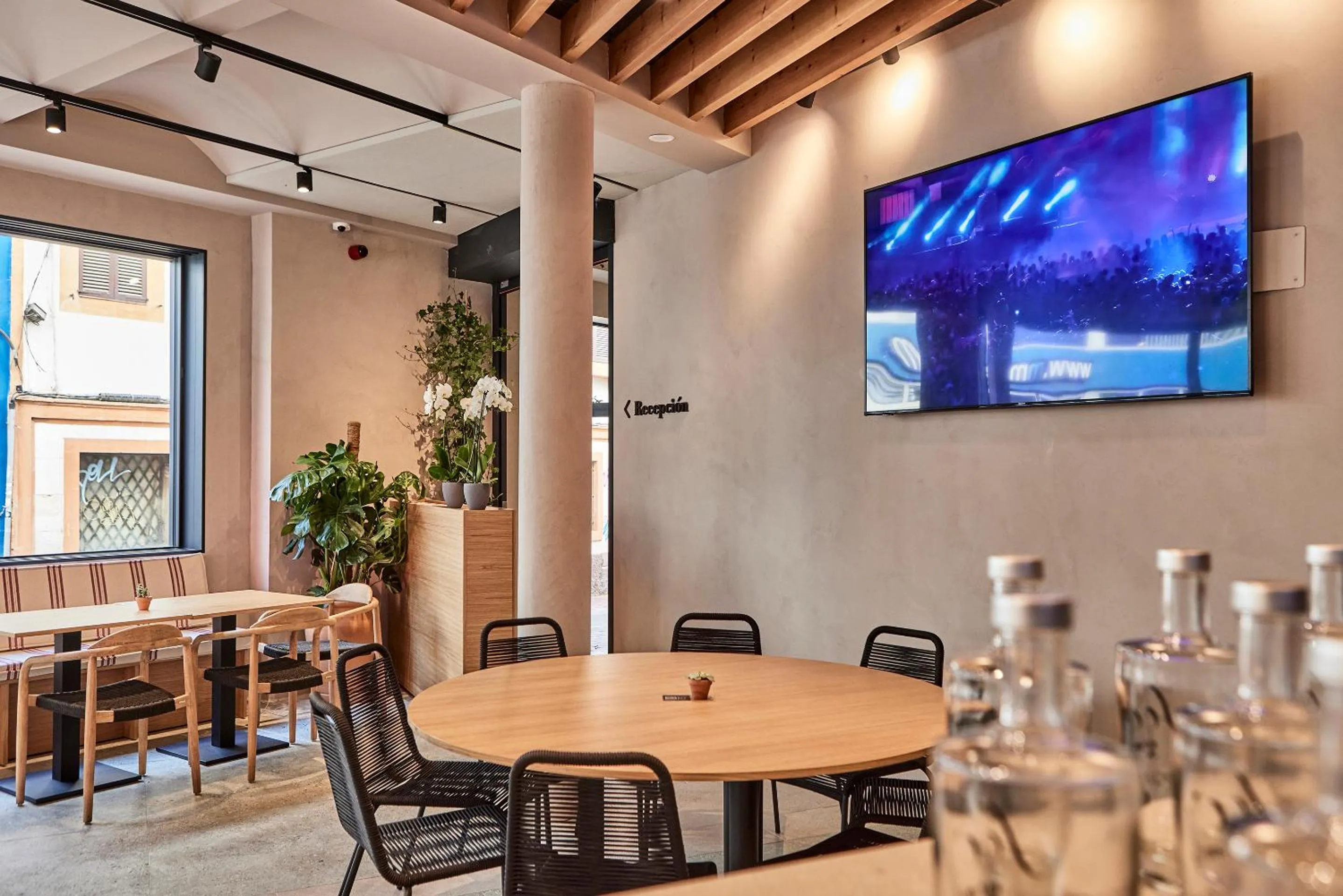 Restaurant/places to eat in JOE'S GOMILA BOUTIQUE HOTEL