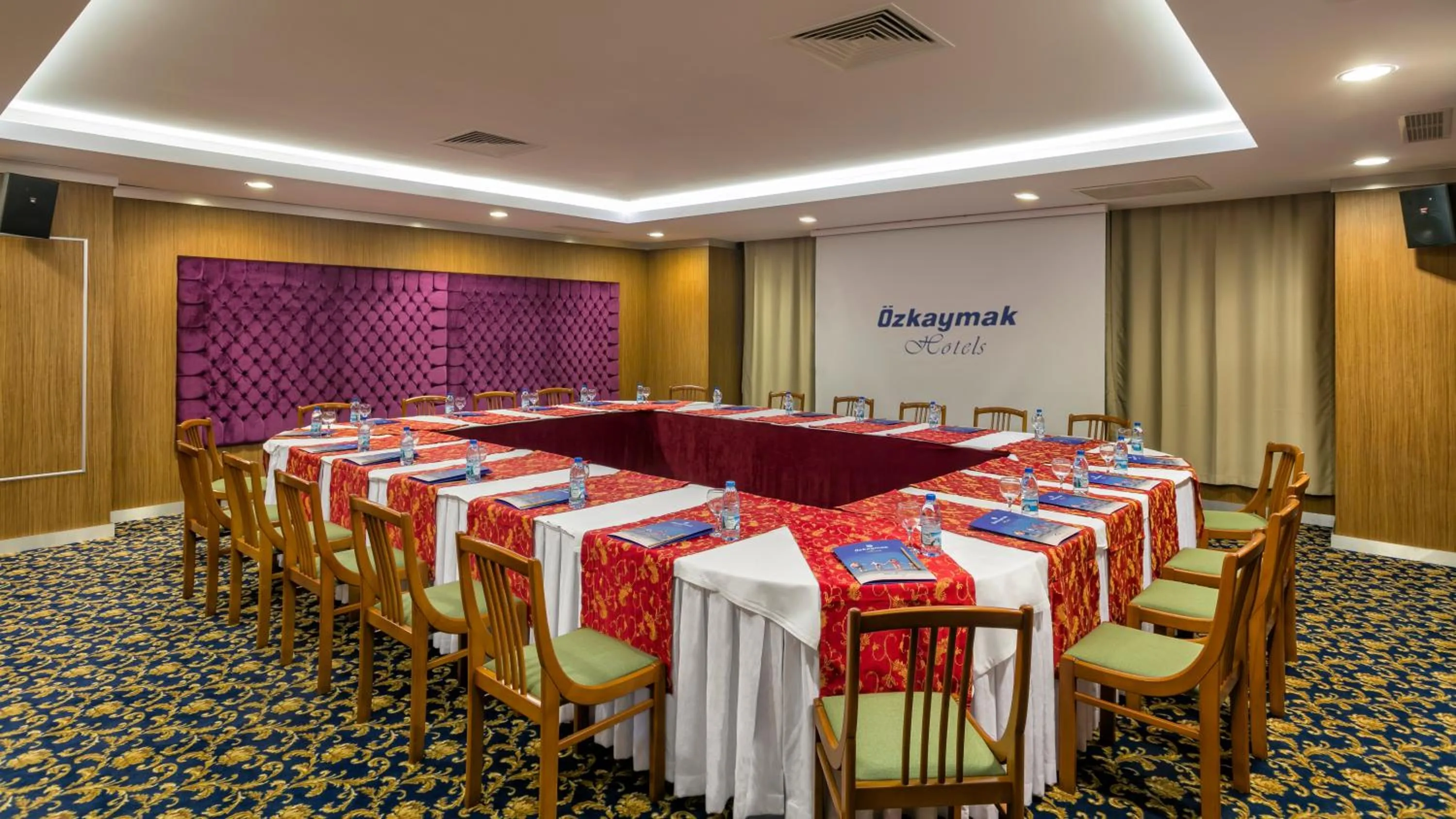 Meeting/conference room in Özkaymak Select Resort