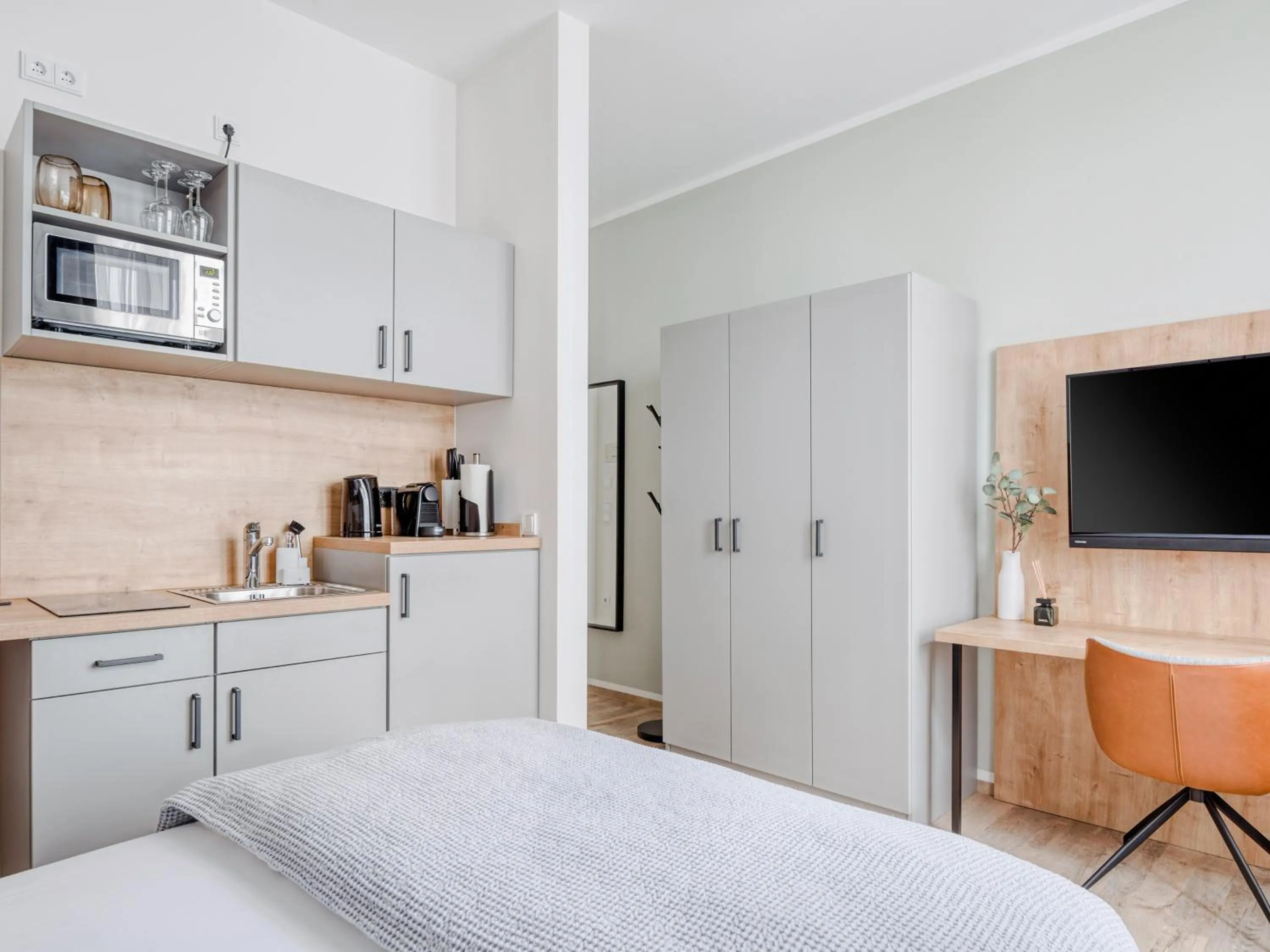 Bed in Limehome Bamberg Keßlerstraße