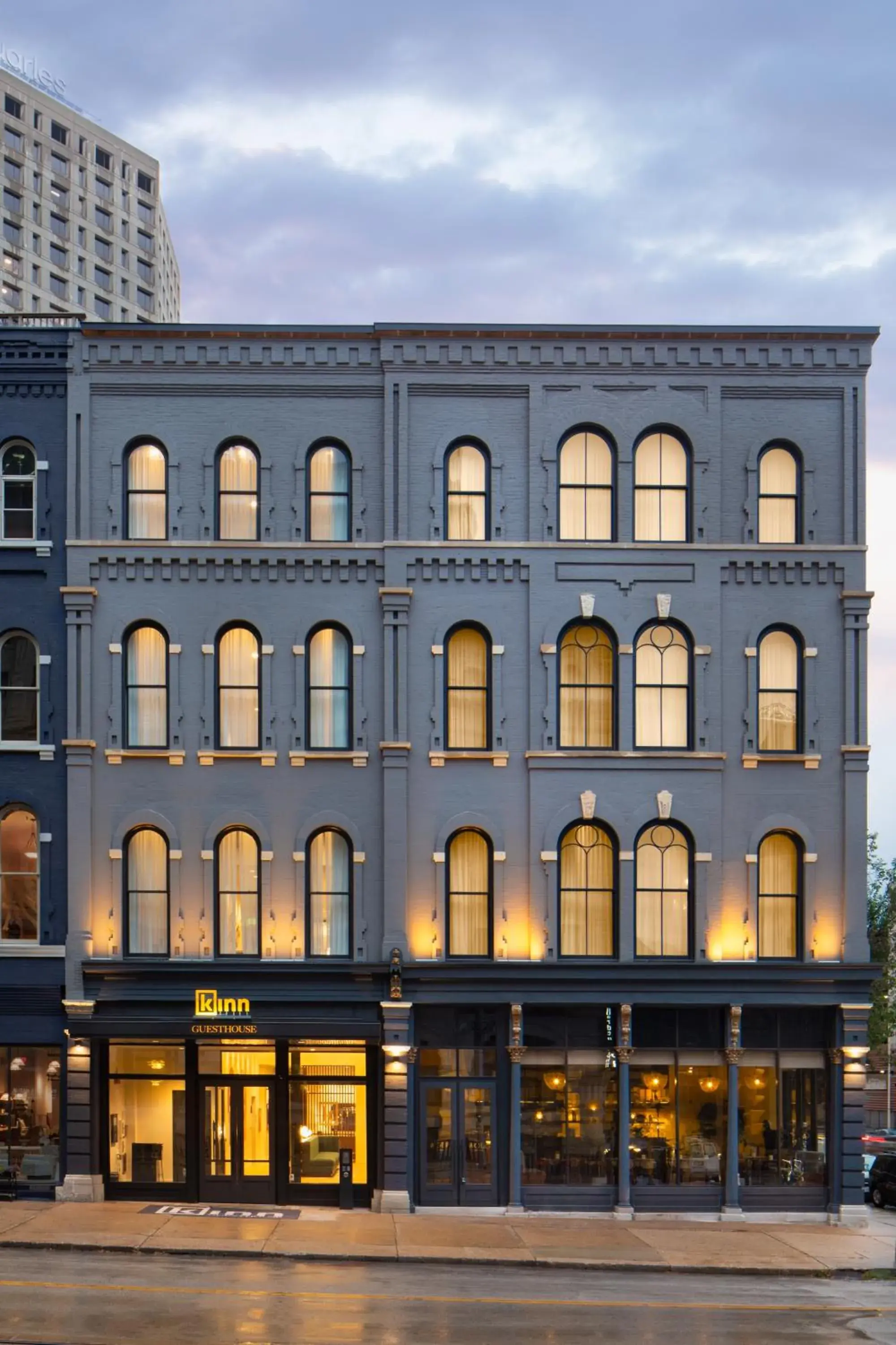 Property building in Kinn Guesthouse Downtown Property building in Kinn Guesthouse Downtown