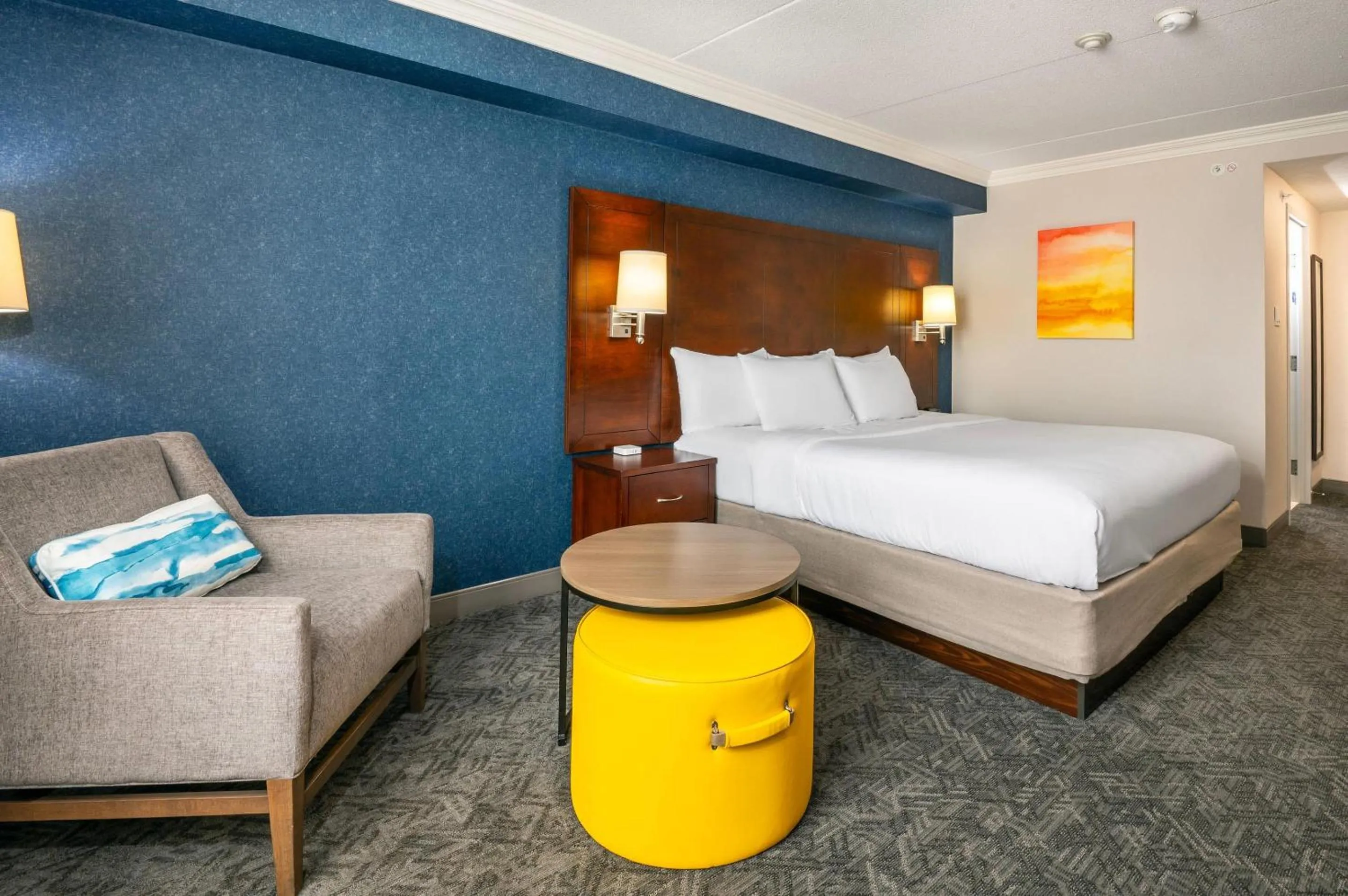 Bedroom, Bed in Comfort Inn & Conference Centre Toronto Airport