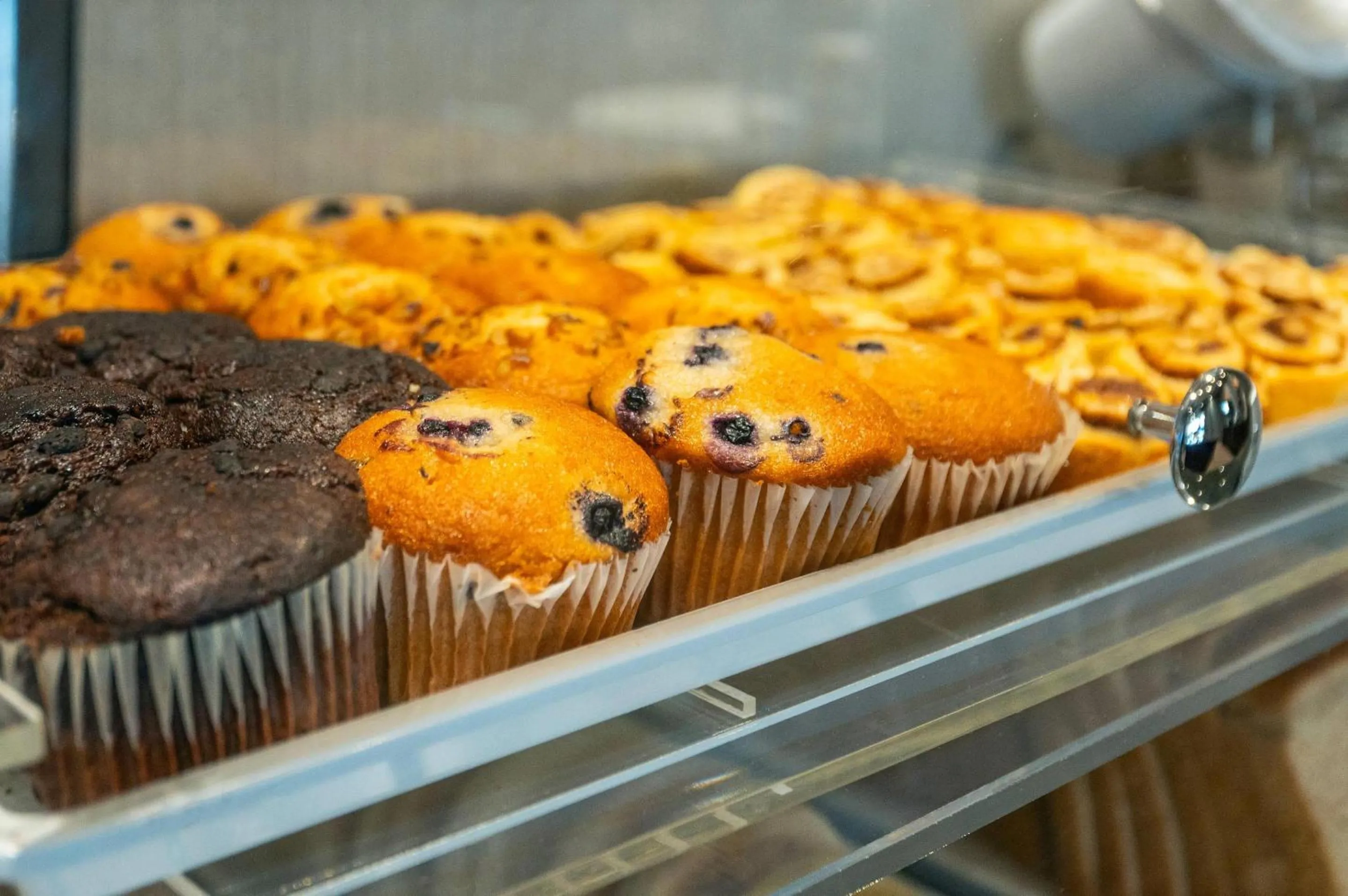 Breakfast in Comfort Inn & Conference Centre Toronto Airport