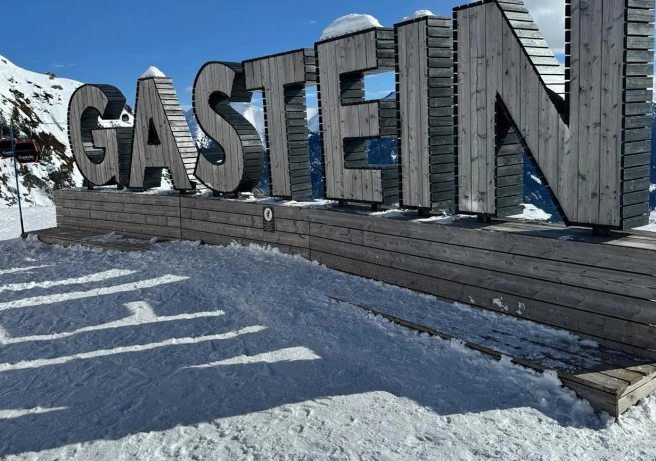 Skiing in Hotel Bad Hofgastein - The STORKS - Adults Only