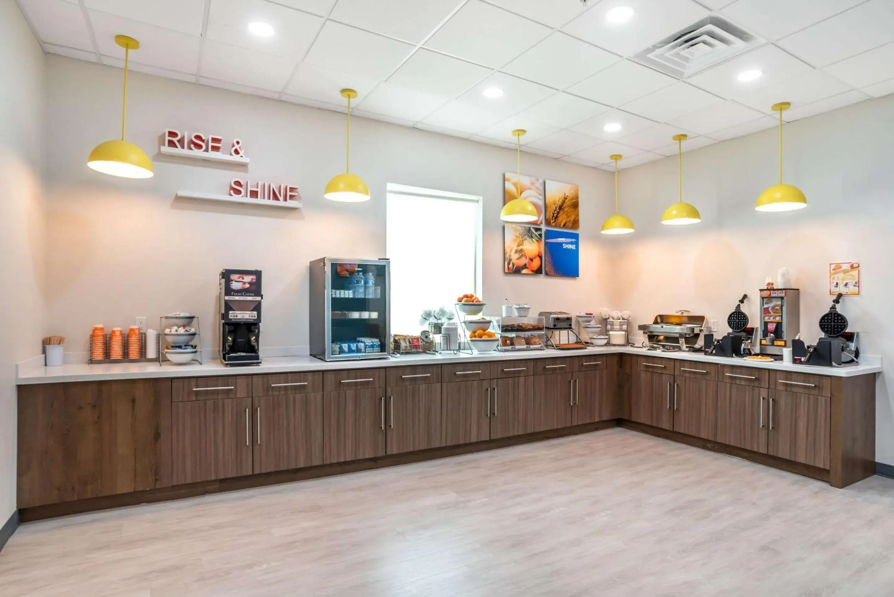 Breakfast in Comfort Inn Miramar Beach-Destin Breakfast in Comfort Inn Miramar Beach-Destin