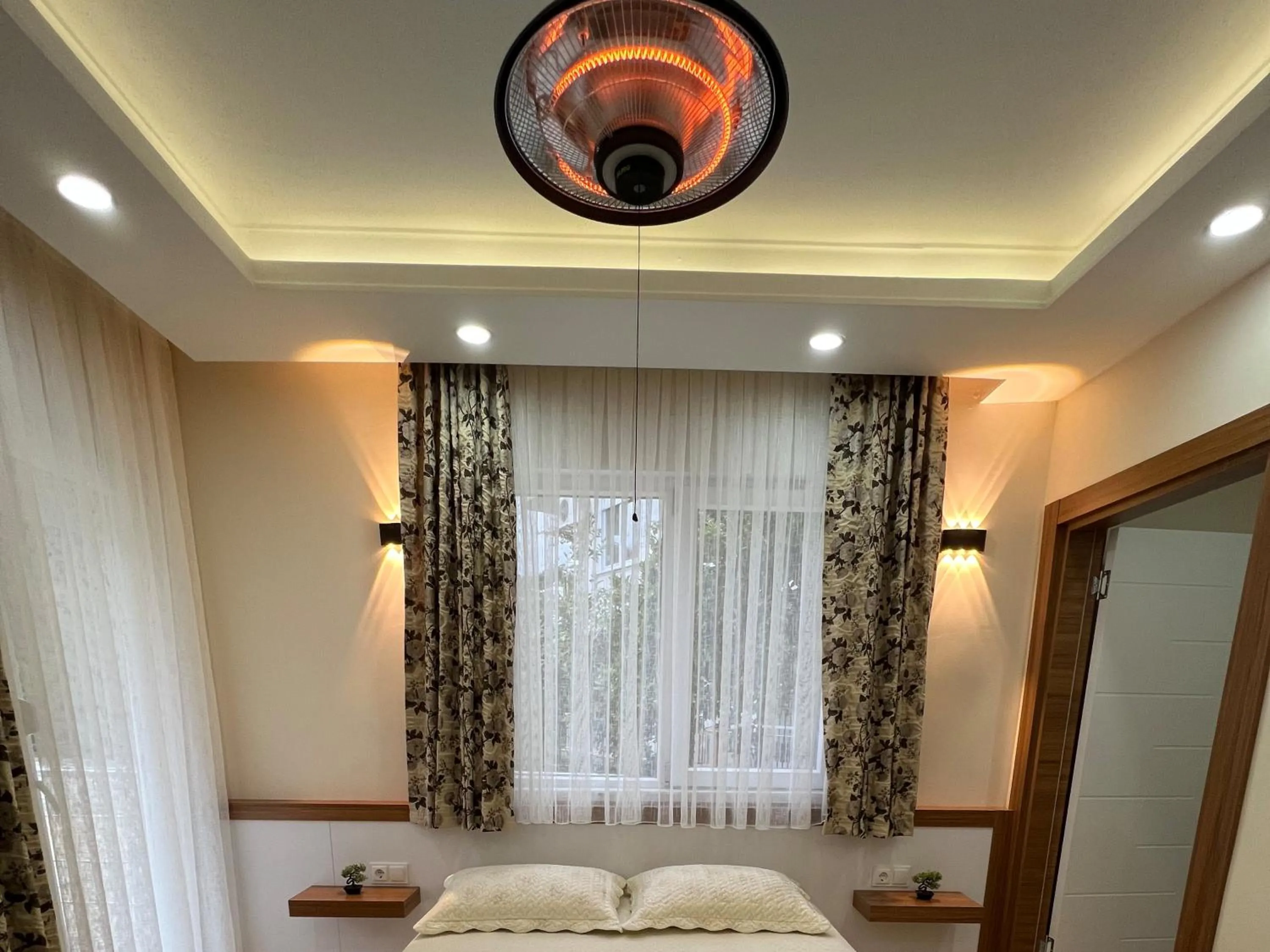 Bed in Ada APART&HOTEL