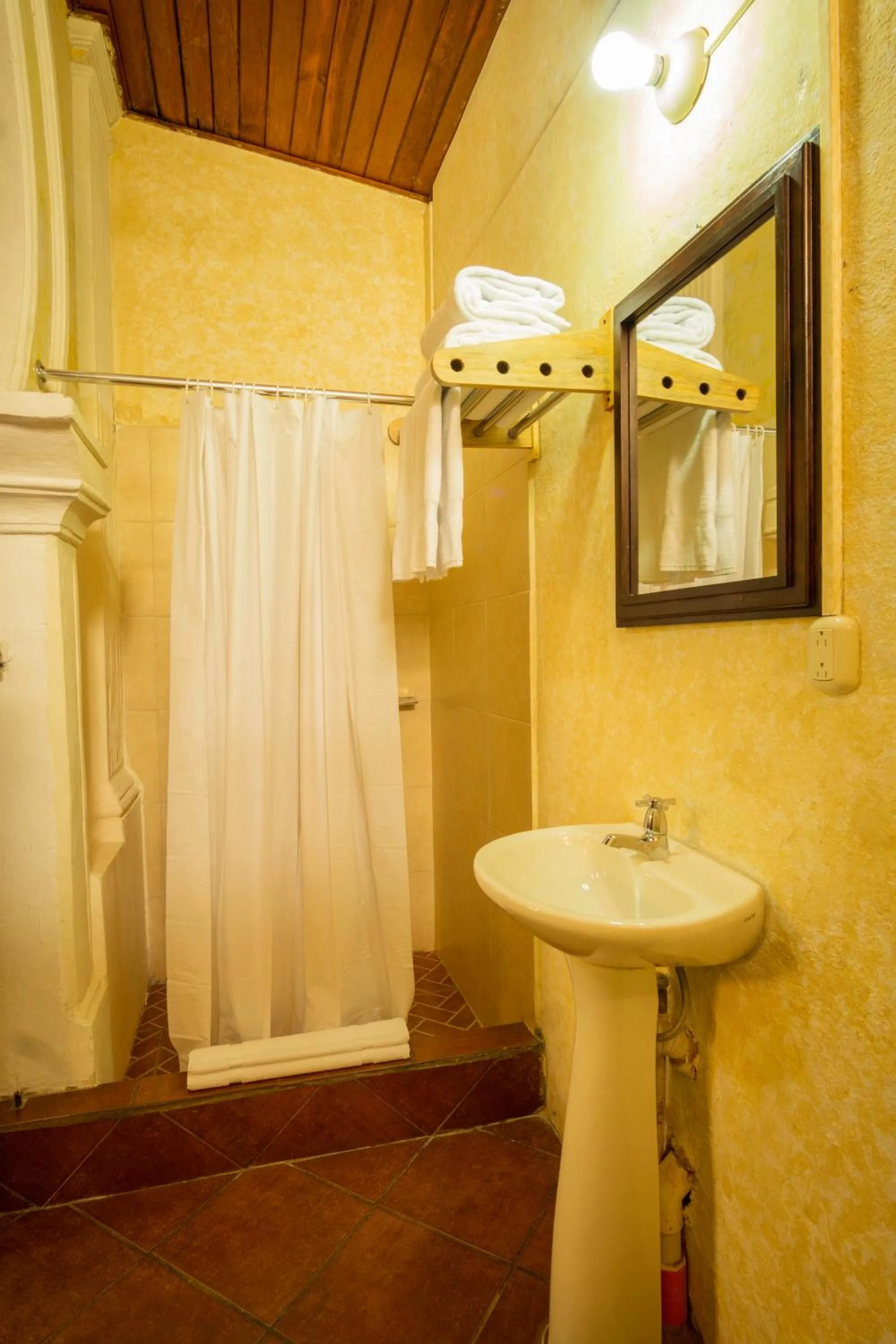 Bathroom in Hotel Maya Ik'