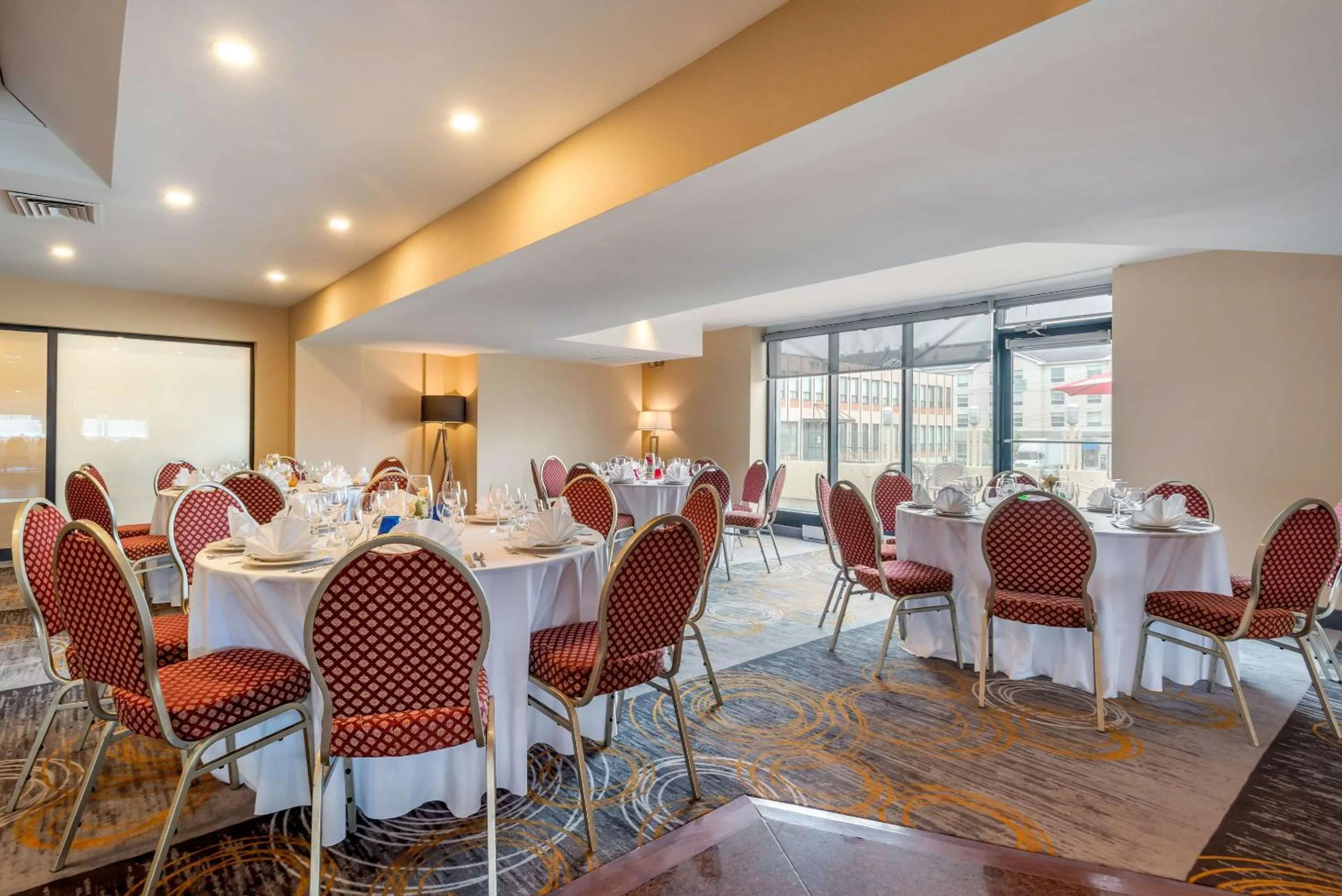 Meeting/conference room in Quality Hotel Dorval Aeroport