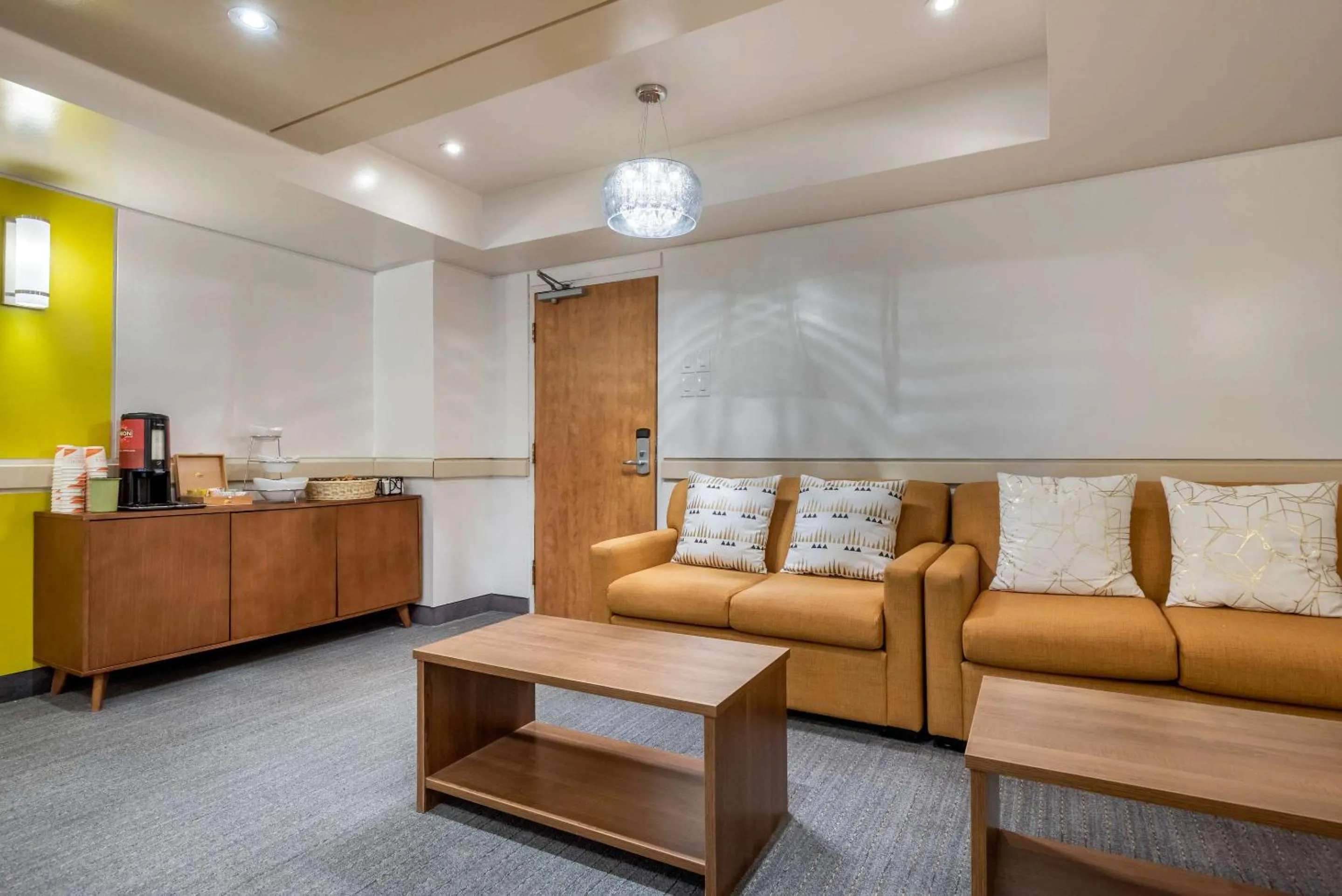 Meeting/conference room in Quality Hotel Dorval Aeroport