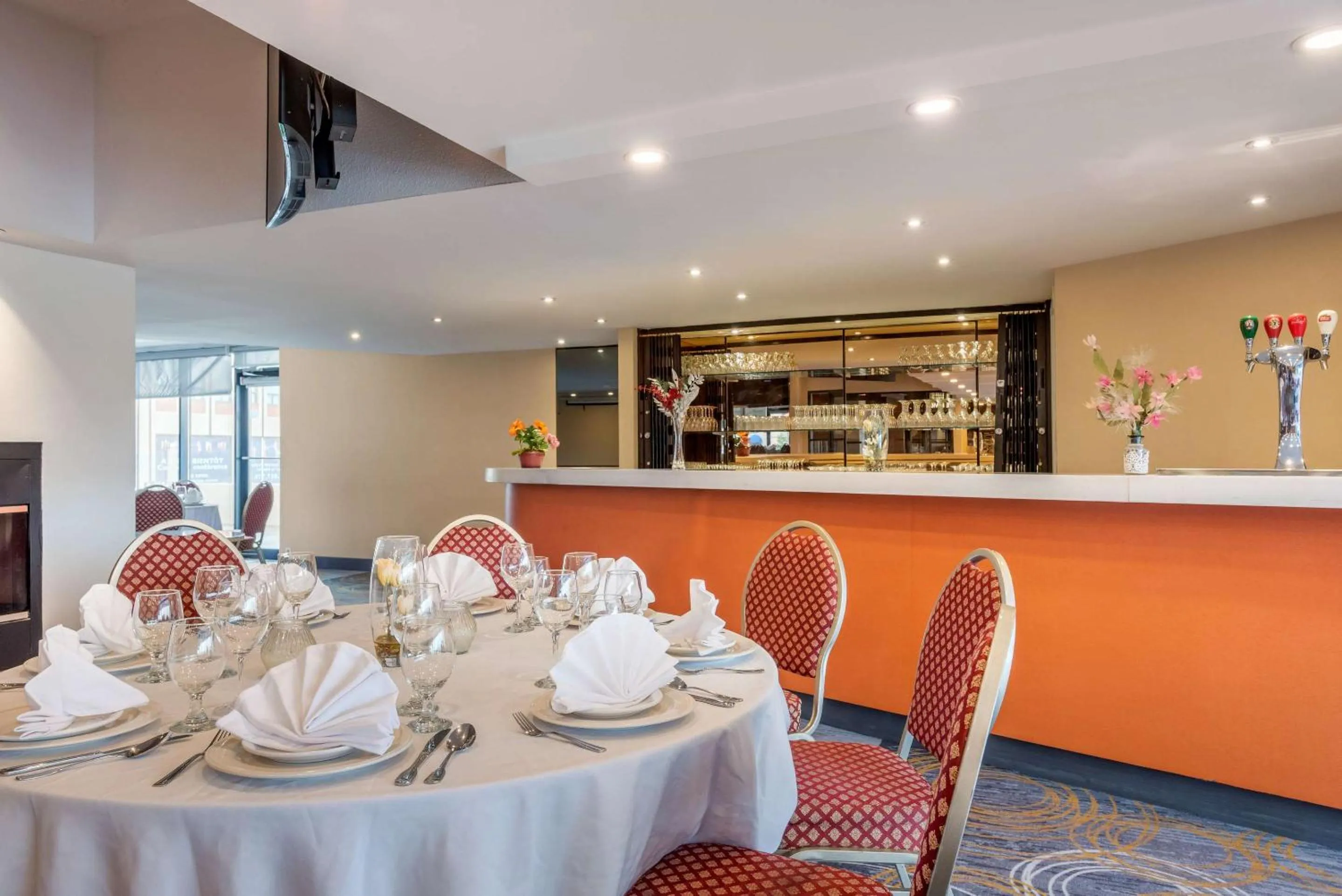 Meeting/conference room in Quality Hotel Dorval Aeroport