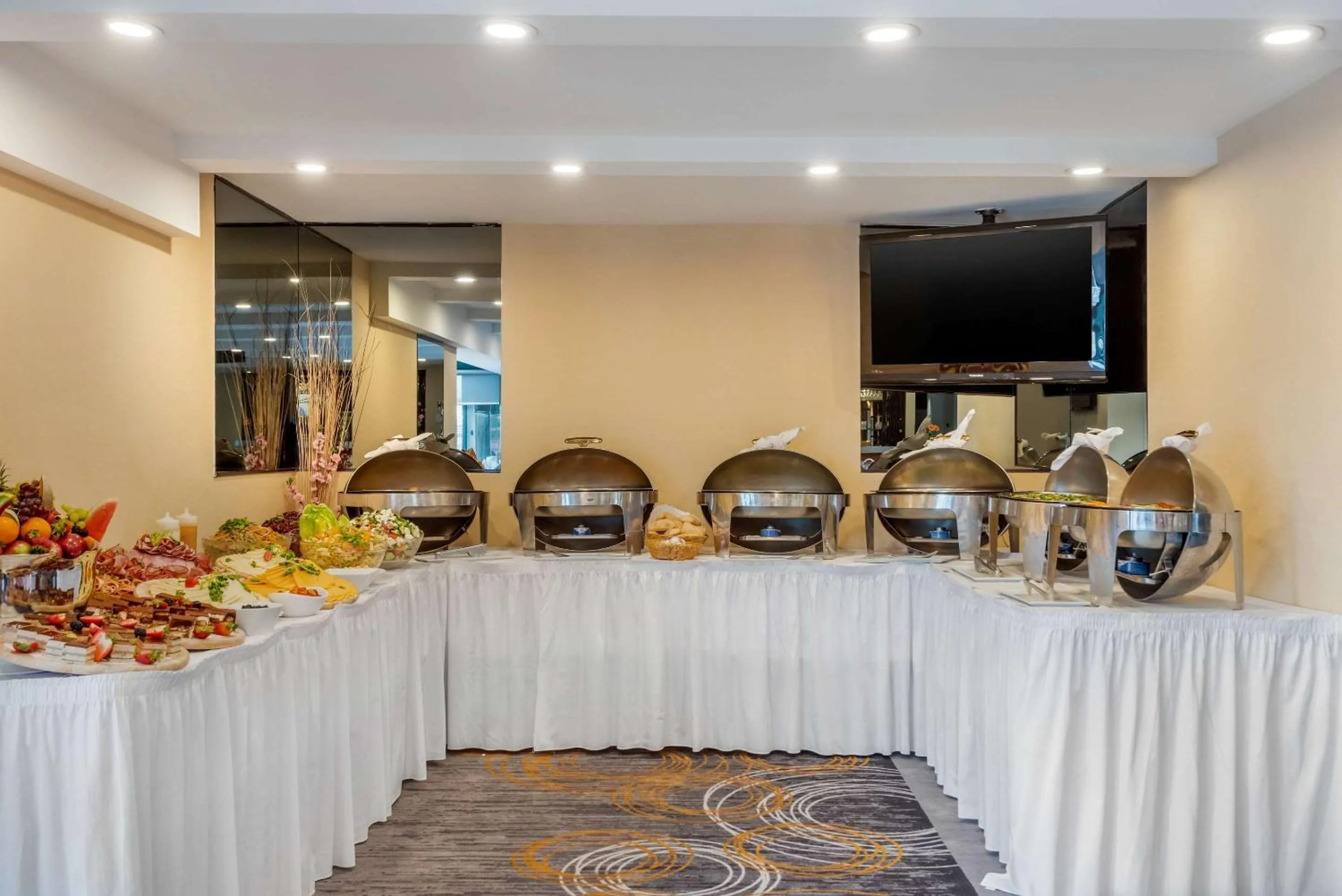 Meeting/conference room in Quality Hotel Dorval Aeroport